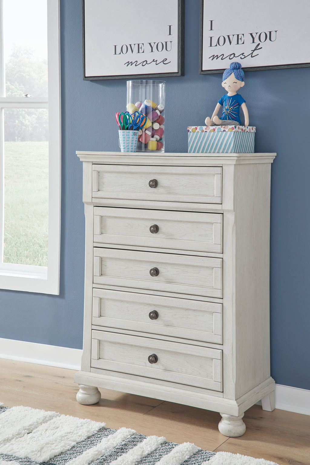 Robbinsdale Full Sleigh Storage Bed, Chest and Nightstand, Antique White