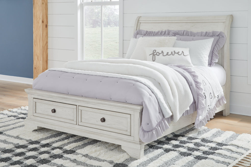 Robbinsdale Full Storage Sleigh Bedroom Set, Antique White
