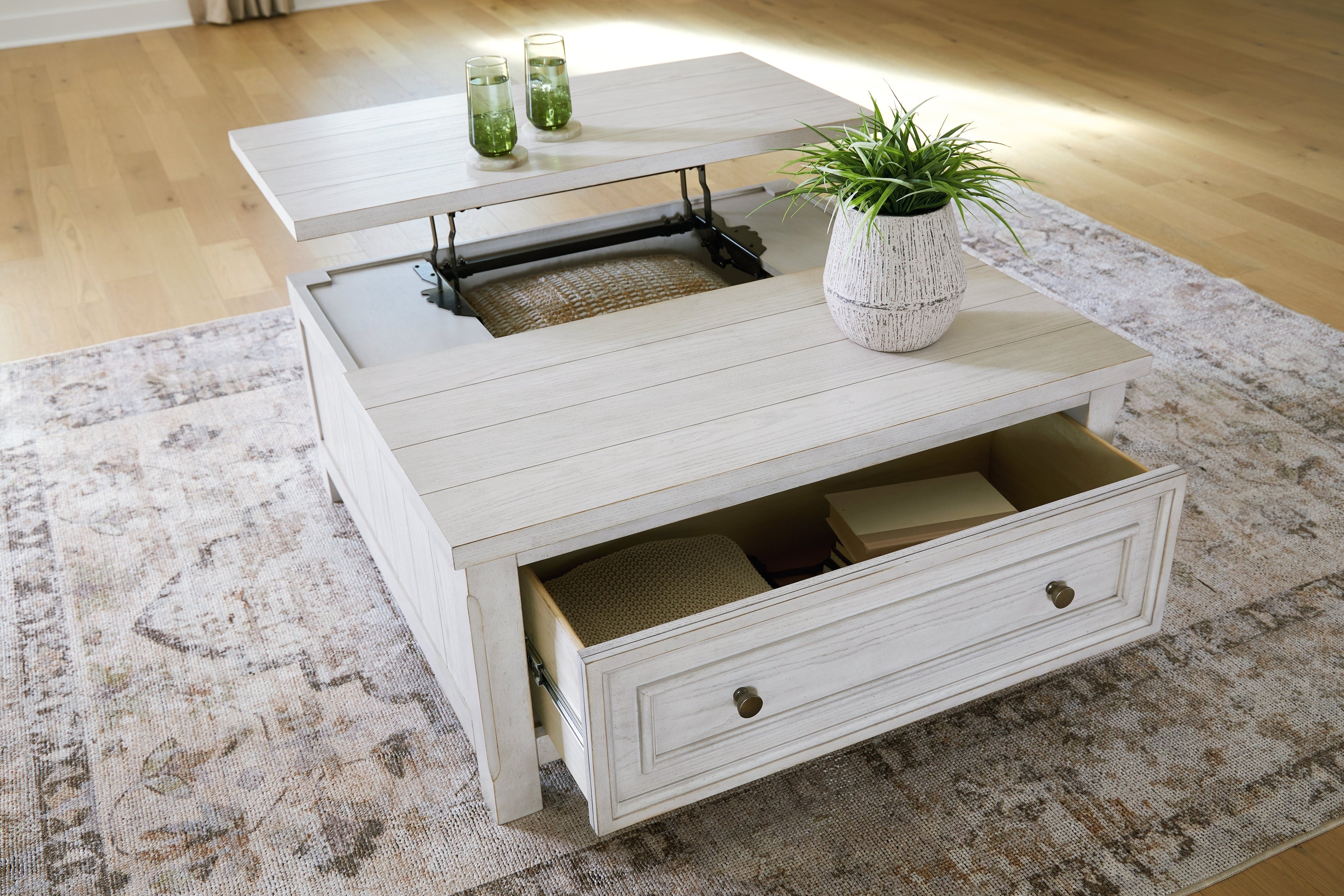 Robbinsdale Antique White Lift-Top Coffee Table