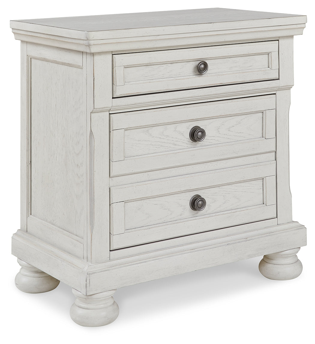 Robbinsdale Queen Panel Bedroom Set, Antique White