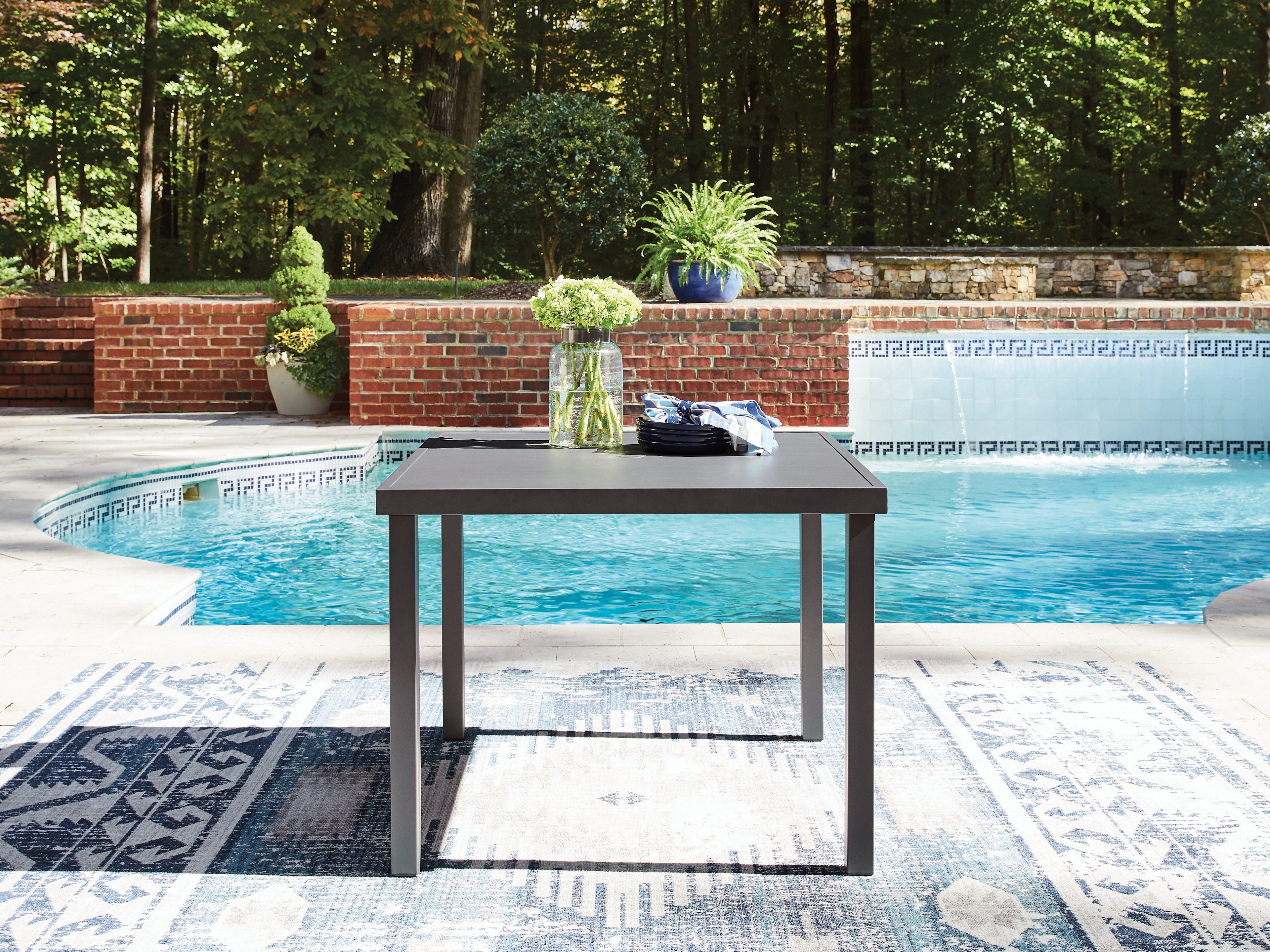 Rocky Creek Gray Square Dining Table w/UMB OPT