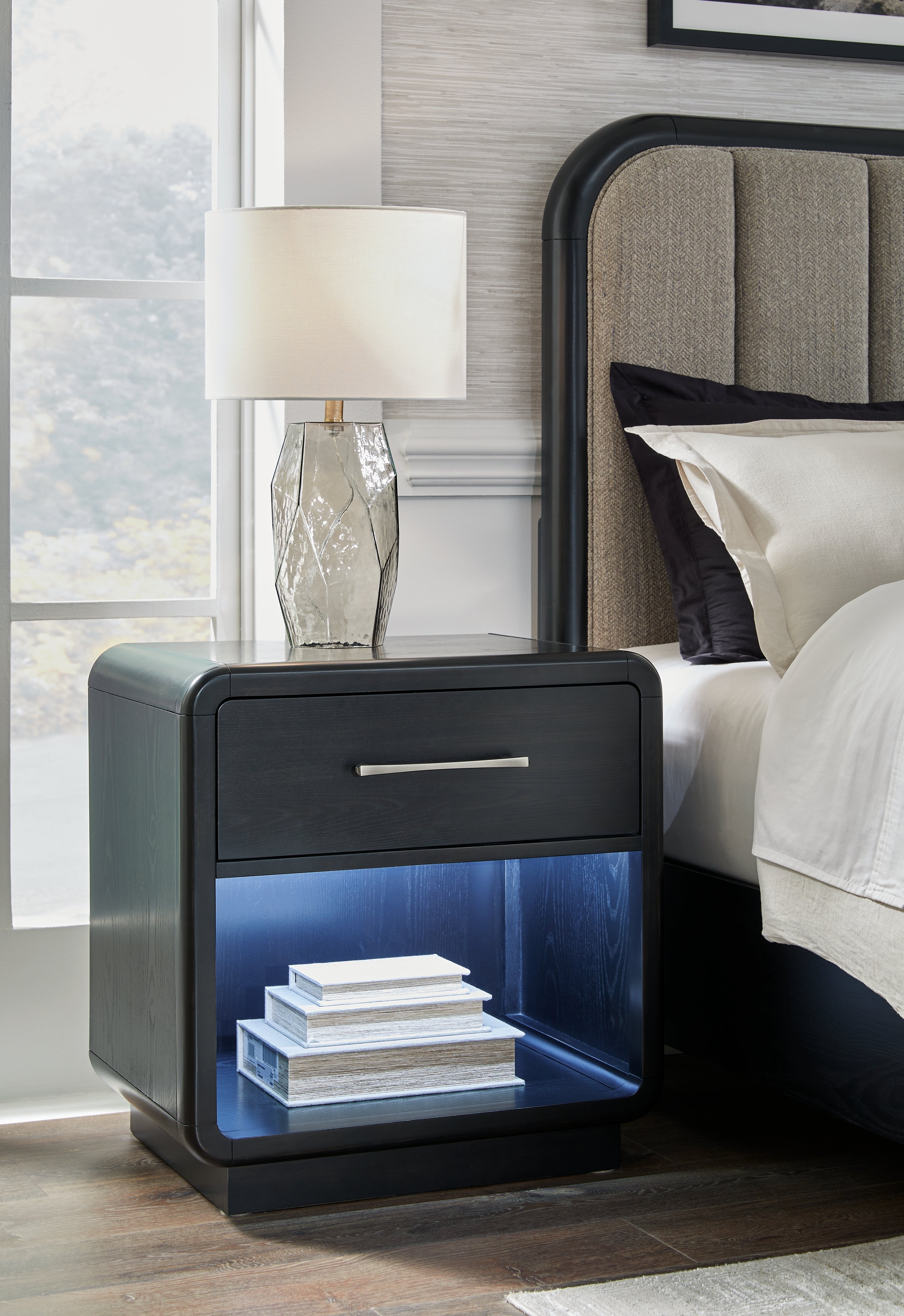 Rowanbeck /Black King Panel Bed, Dresser, Mirror, Chest and Nightstand, Gray