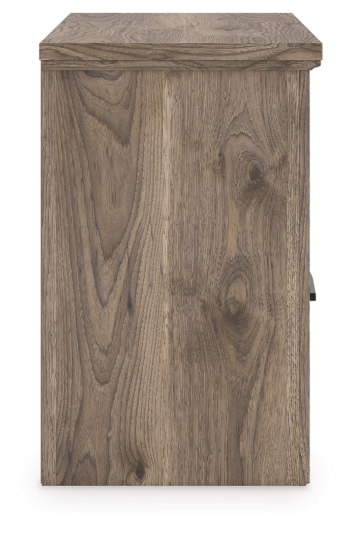 Rusticott King Poster Bed, Dresser, Mirror and Nightstand, Brown