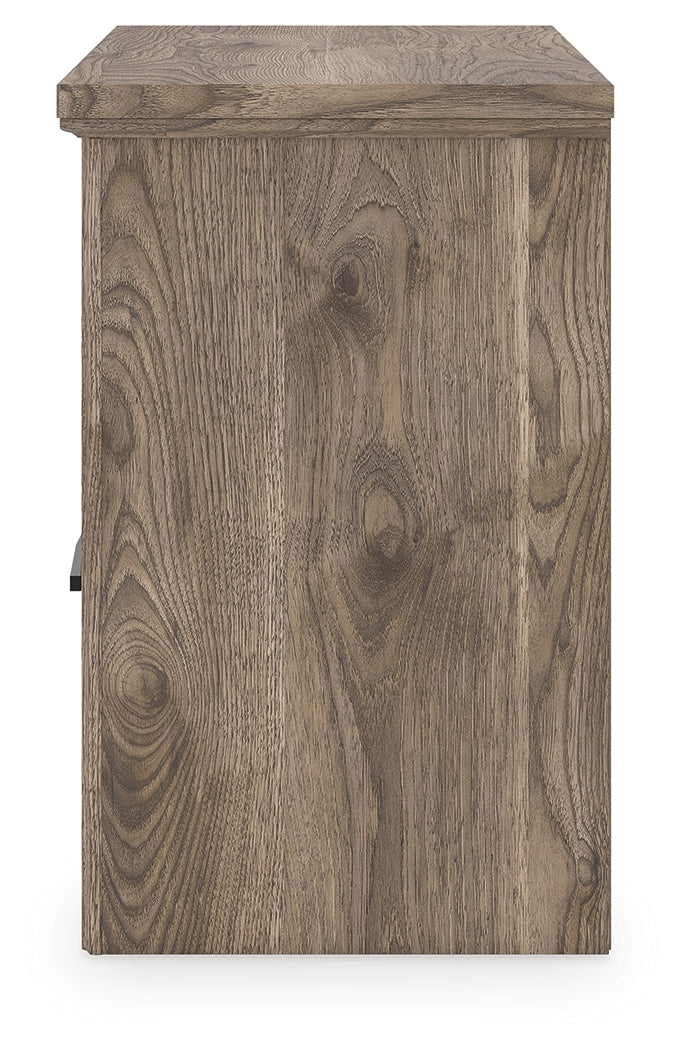 Rusticott King Poster Bed, Dresser, Mirror and Nightstand, Brown