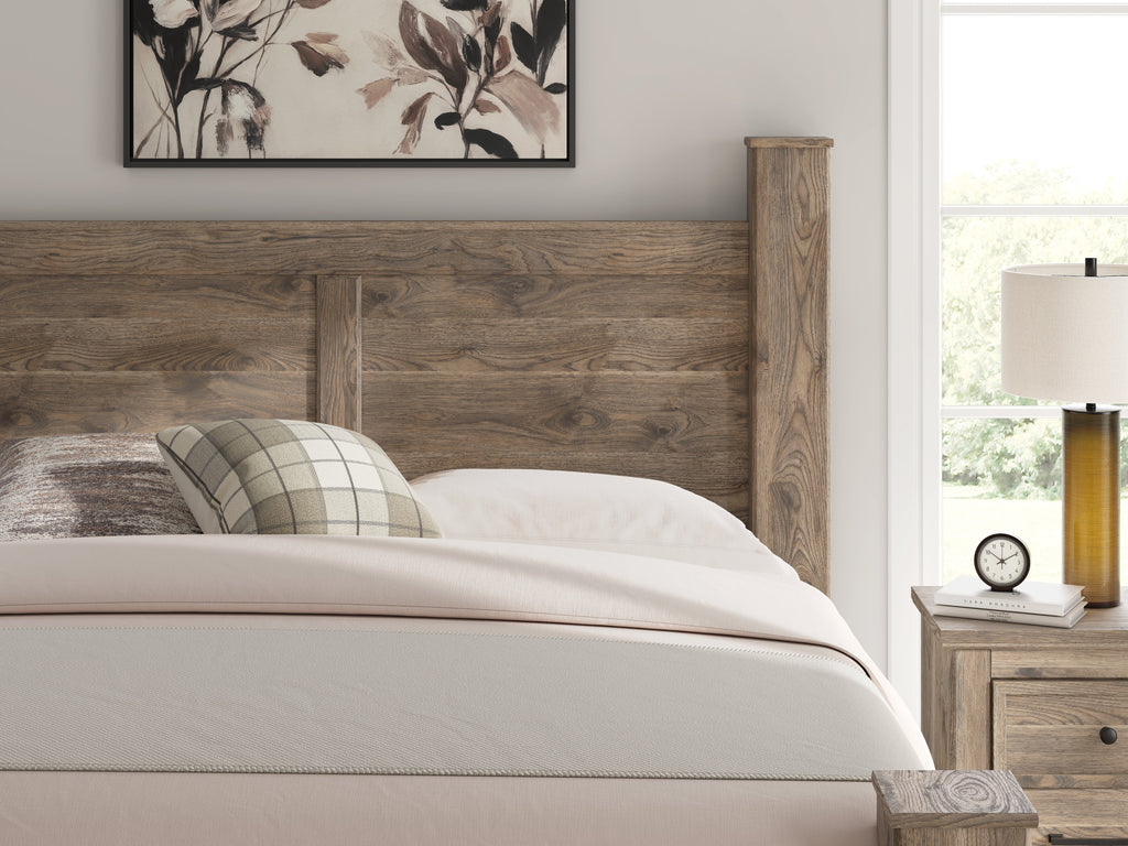 Rusticott King Poster Bed, Dresser, Mirror and Nightstand, Brown