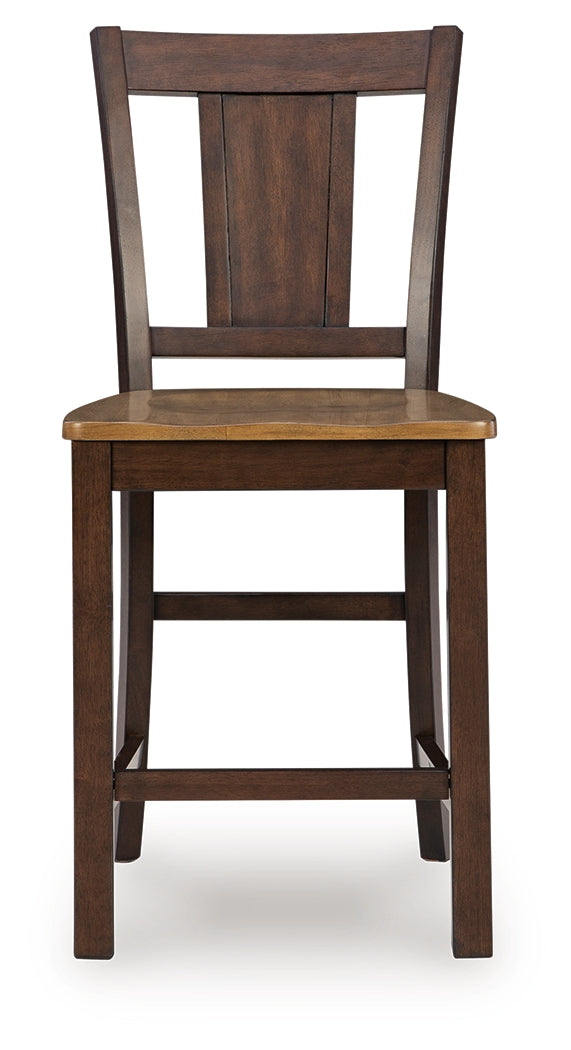 Rylandeen Light /Dark Counter Height Extension Dining Table and 4 Barstools, Brown