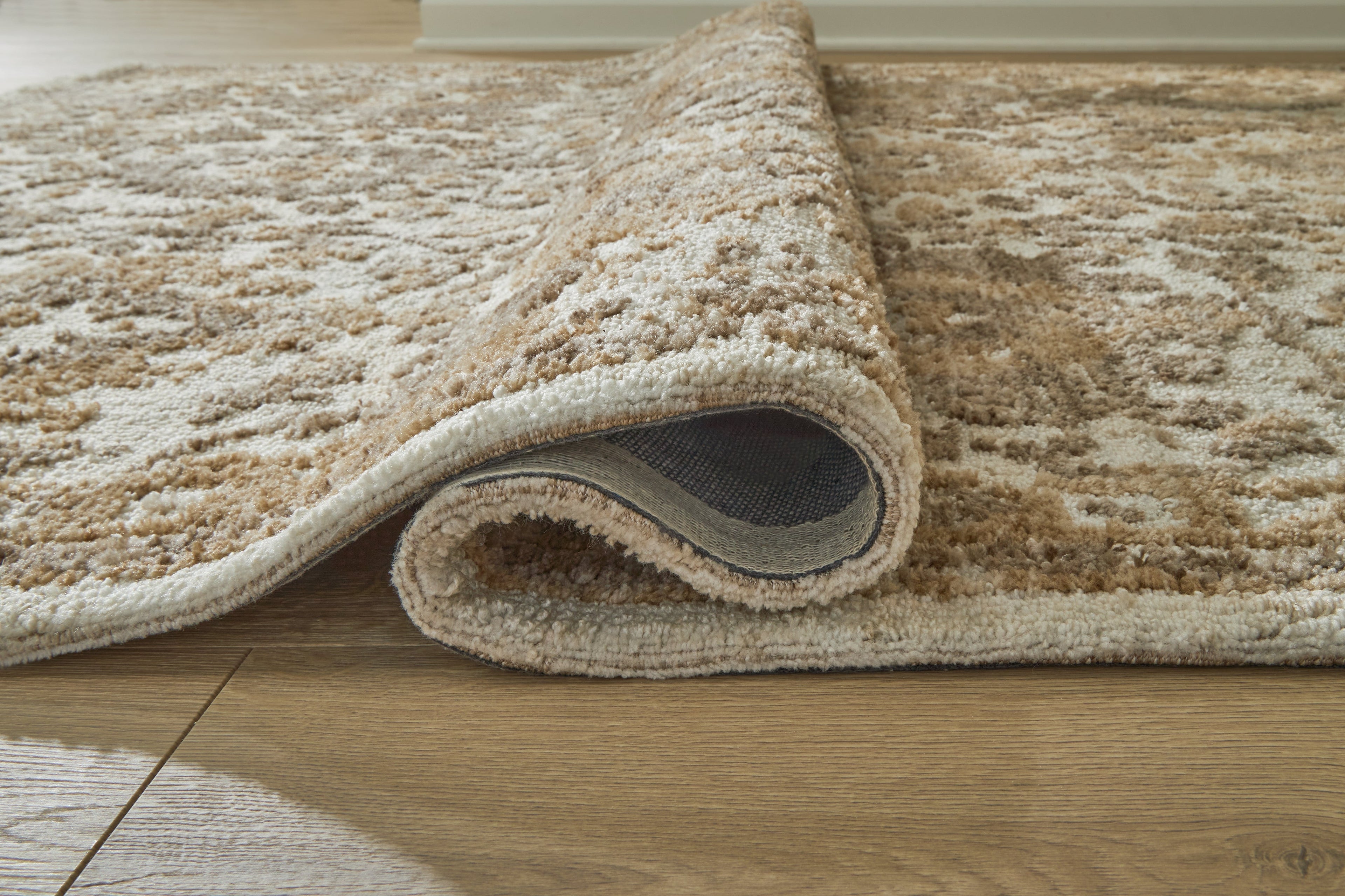 Sableridge Ivory/Taupe/Camel Medium Rug