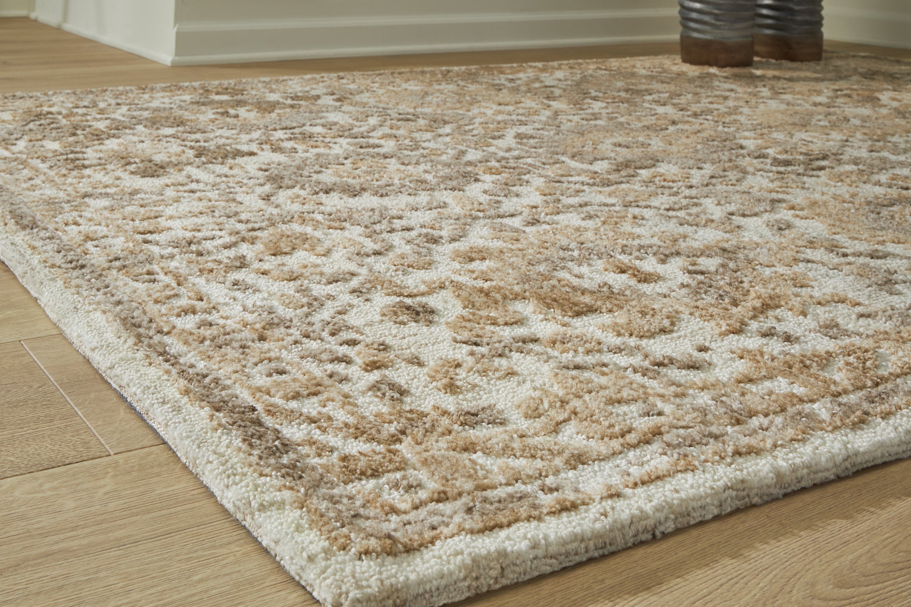 Sableridge Ivory/Taupe/Camel Medium Rug