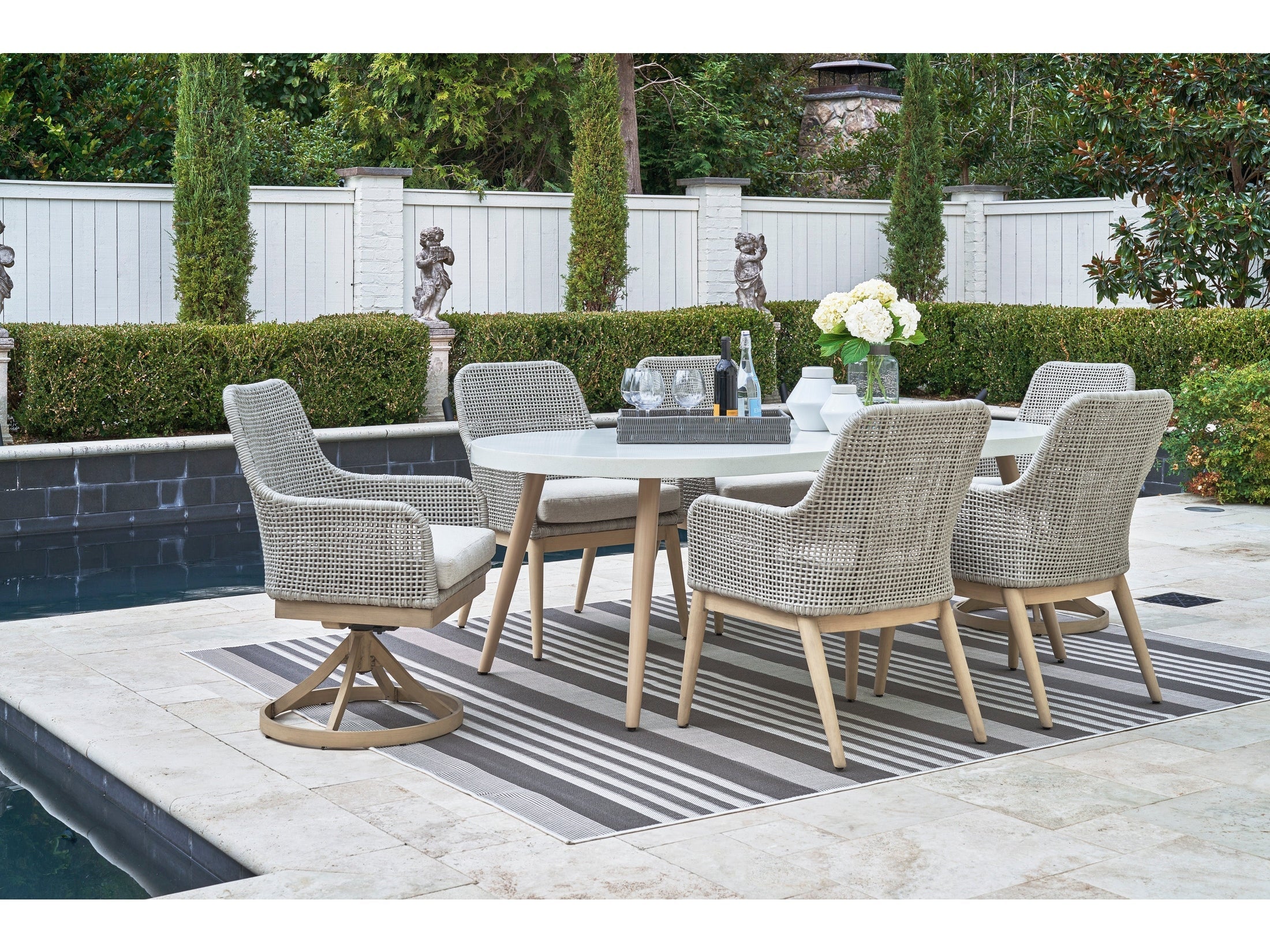 Seton Creek Gray Outdoor Oval Dining Set / 7pc