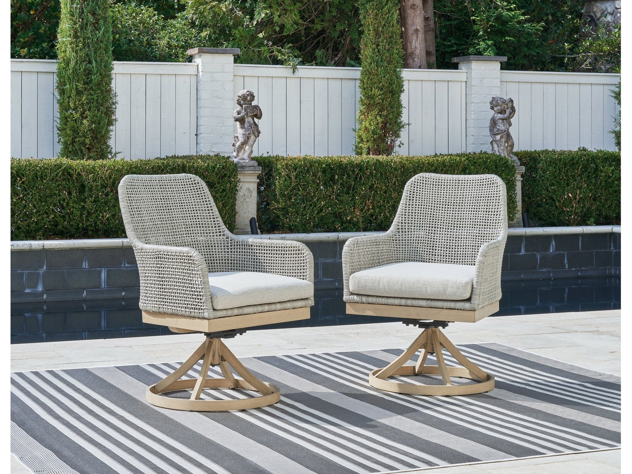 Seton Creek Gray Outdoor Oval Dining Set / 7pc