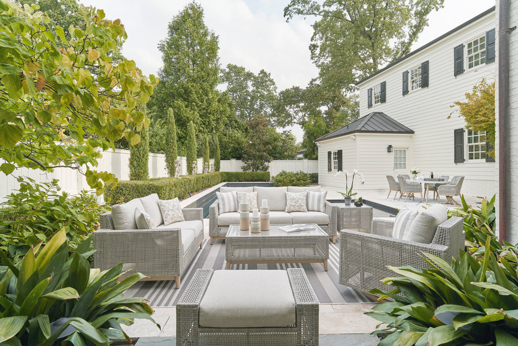 Seton Creek Outdoor Seating Group w/ Coffee Table / 4pc