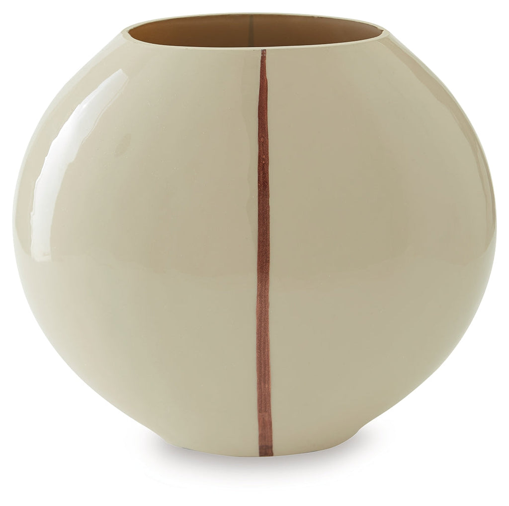 Sheabourne Cream Vase 9"