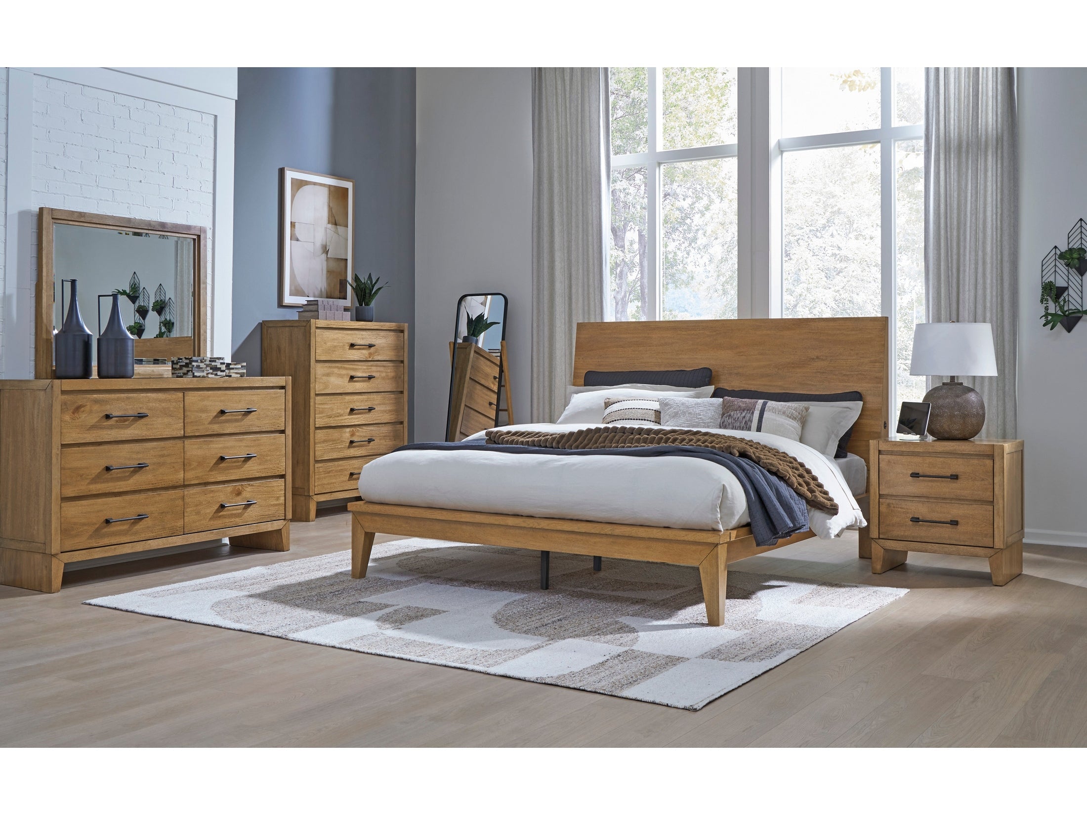 Sherbana Light Queen Panel Bed, Brown