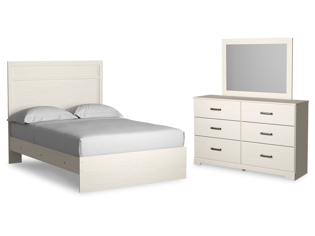 Stelsie Full Panel Bedroom Set with Dresser and Mirror