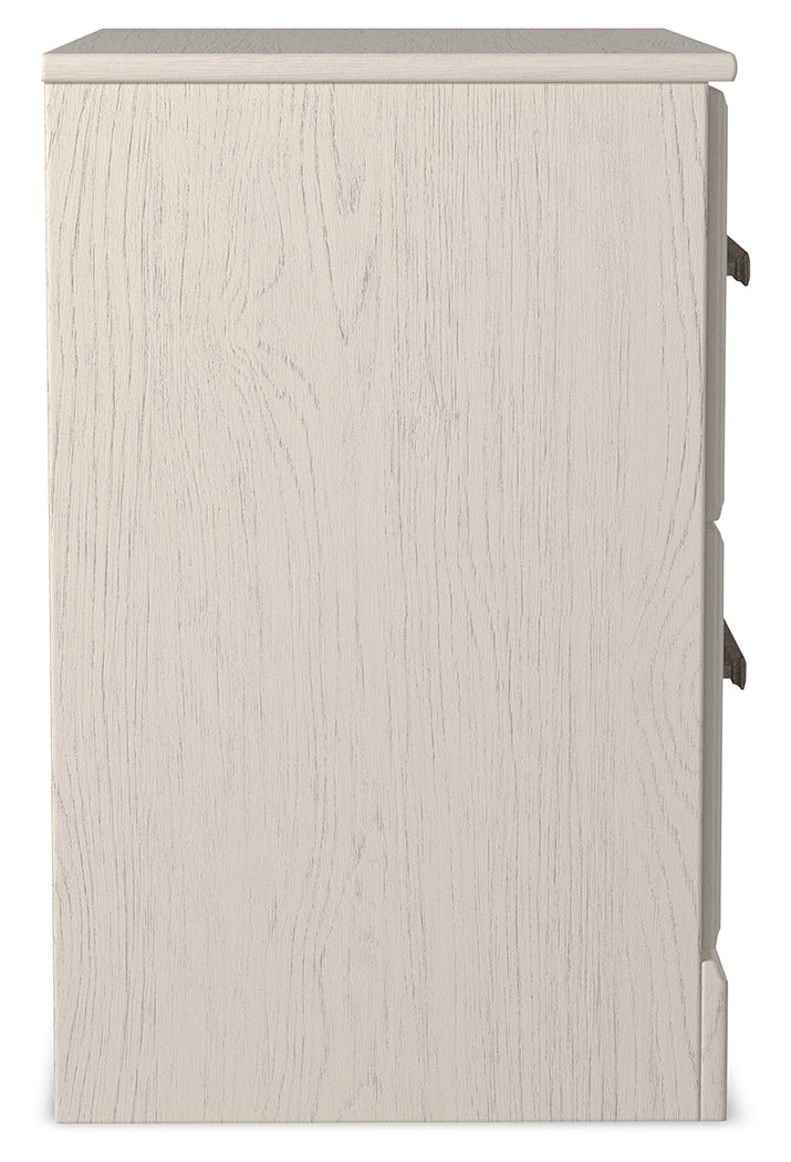 Stelsie White Queen Panel Bed w/Dresser & Mirror & Nightstand