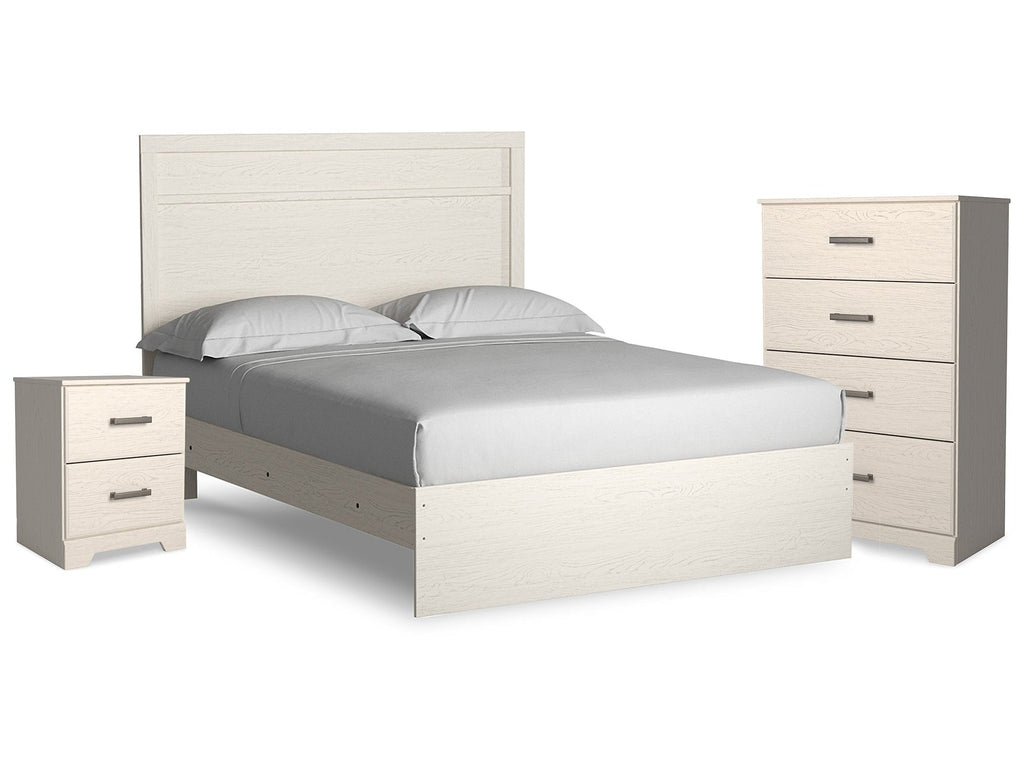 Stelsie White Queen Panel Bedroom Set with Chest and Nightstand