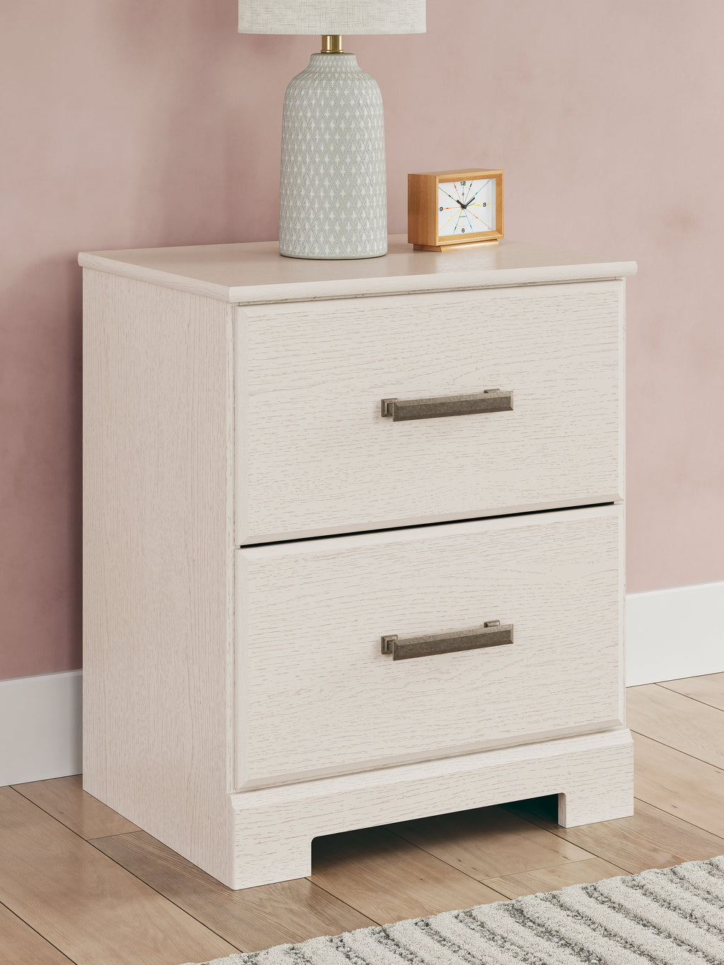Stelsie White Stelsie King Panel Bed and Nightstand