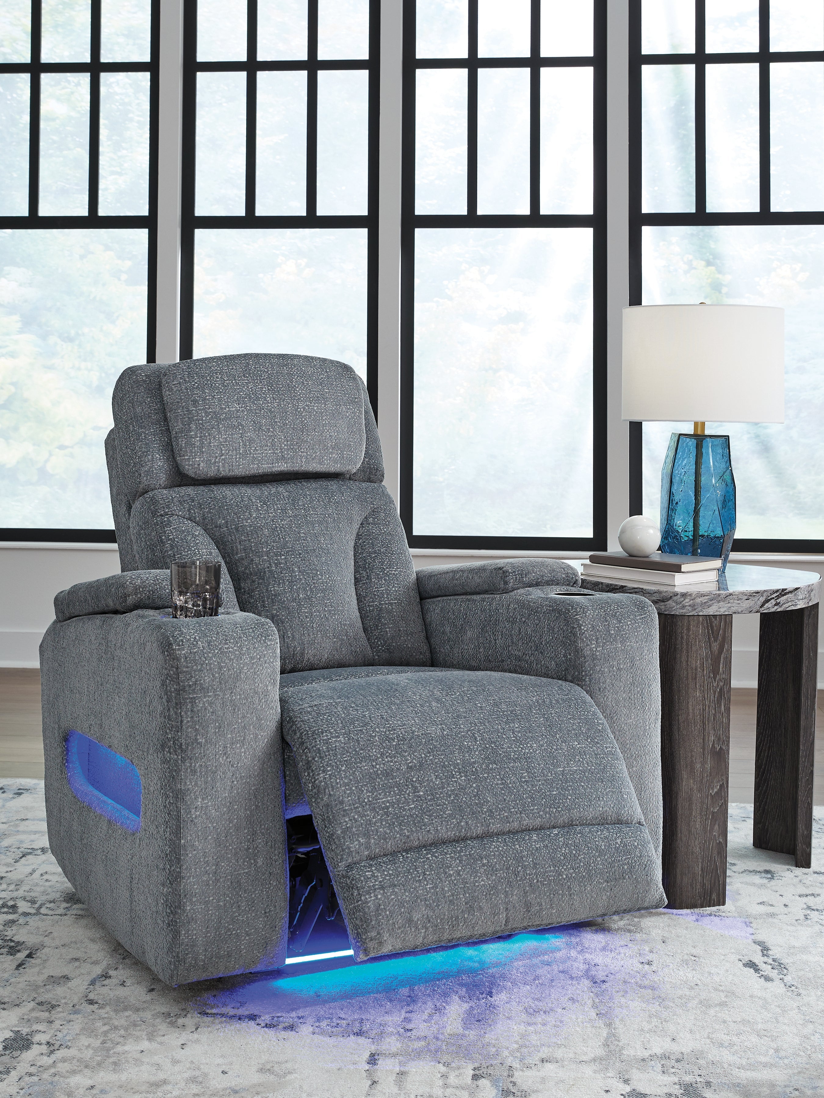 Studio Cave Steel Power Recliner