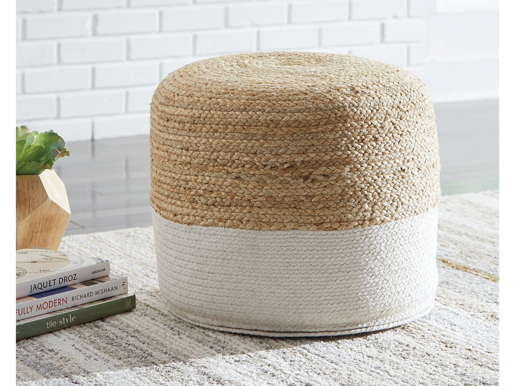 Sweed Valley Poufs
