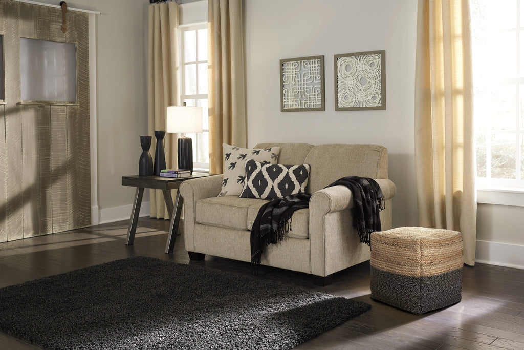 Sweed Valley Poufs