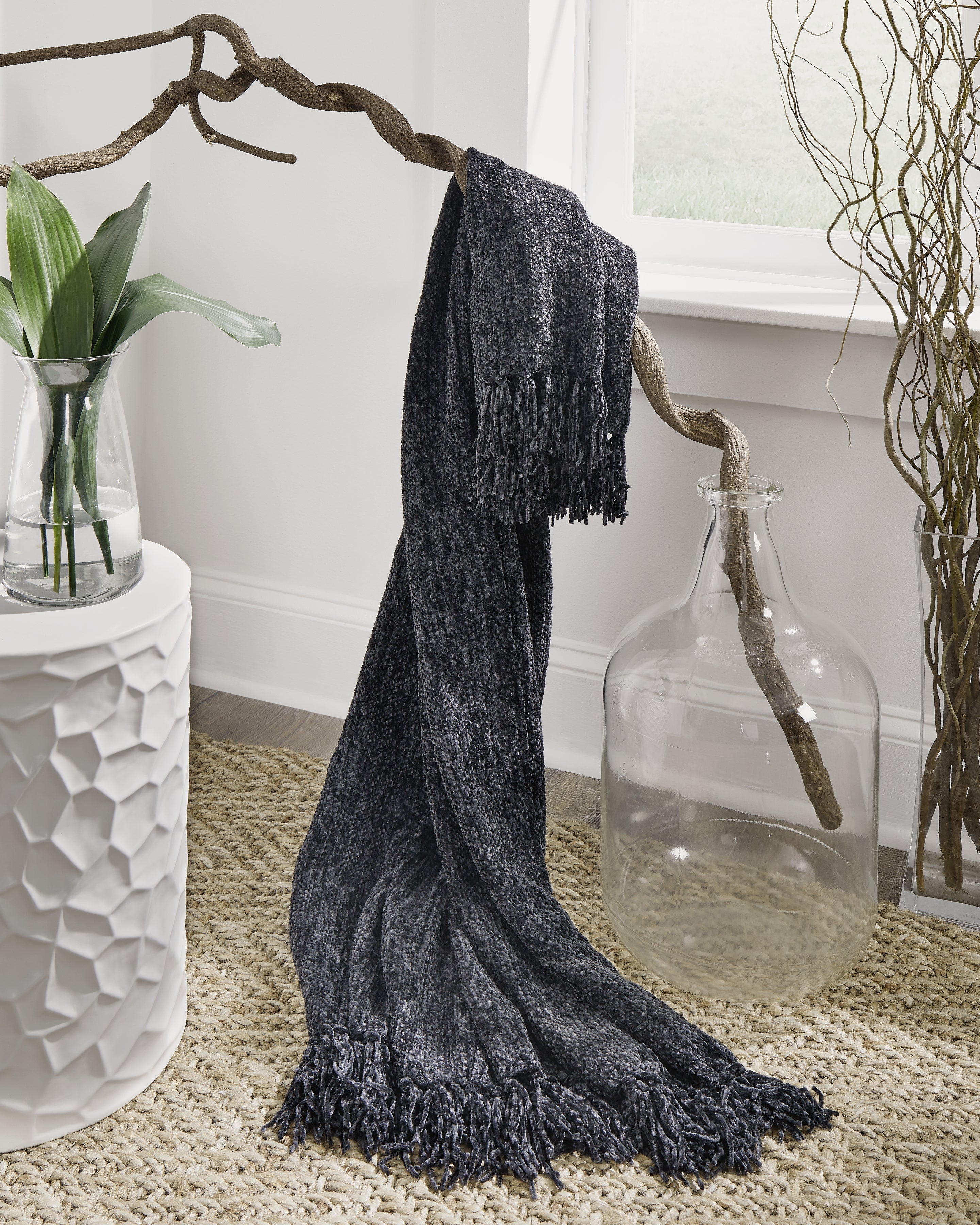Tamish Black Throw