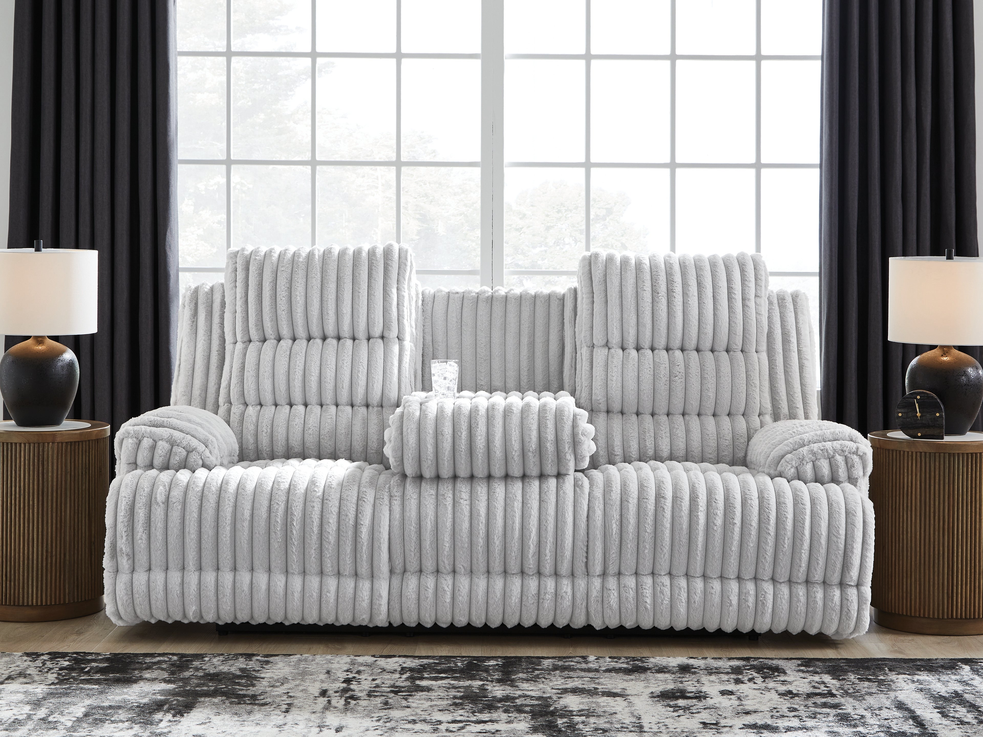 Technique Alloy Power Reclining Sofa with Drop Down Table