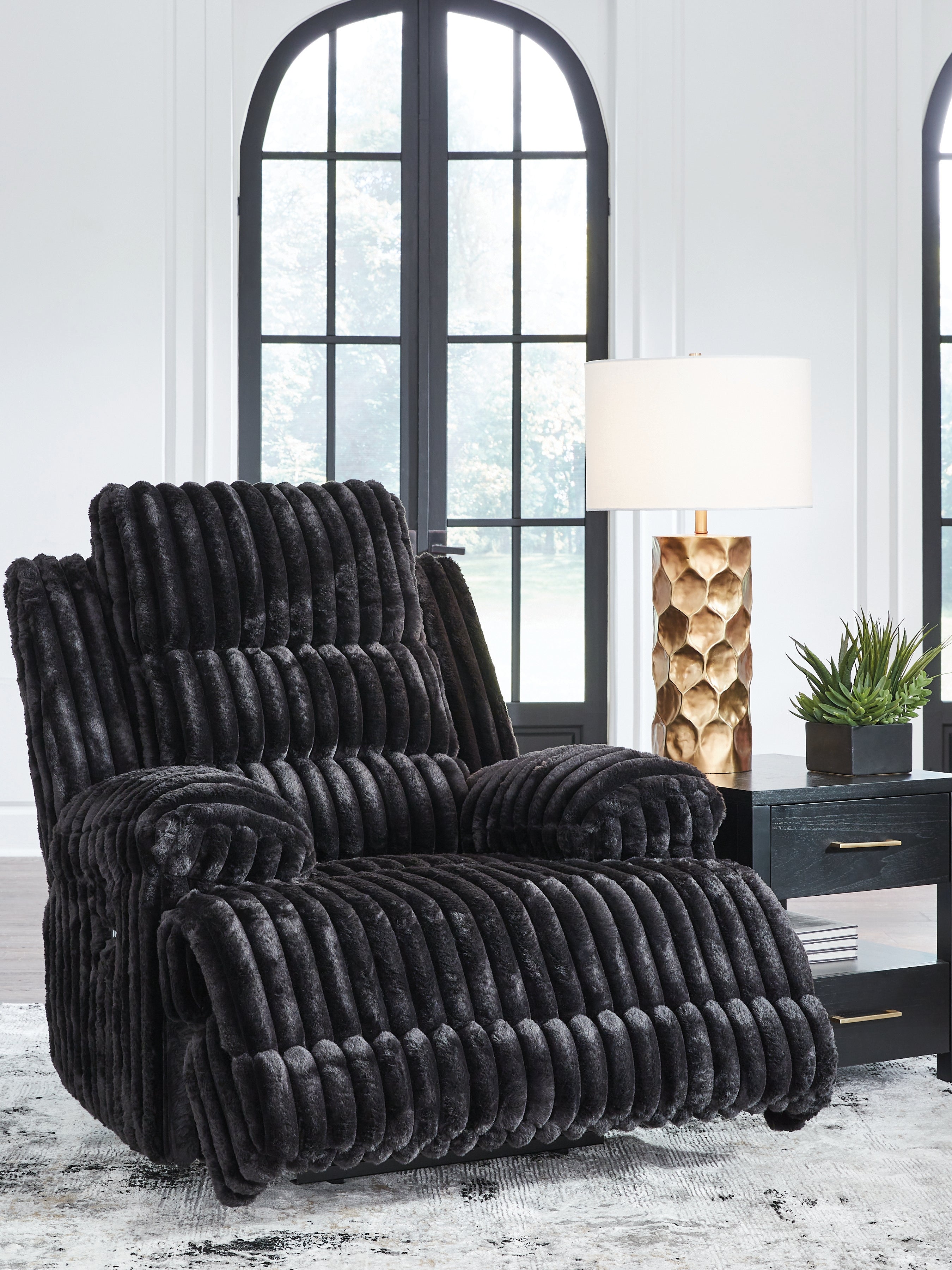 Technique Onyx Power Recliner