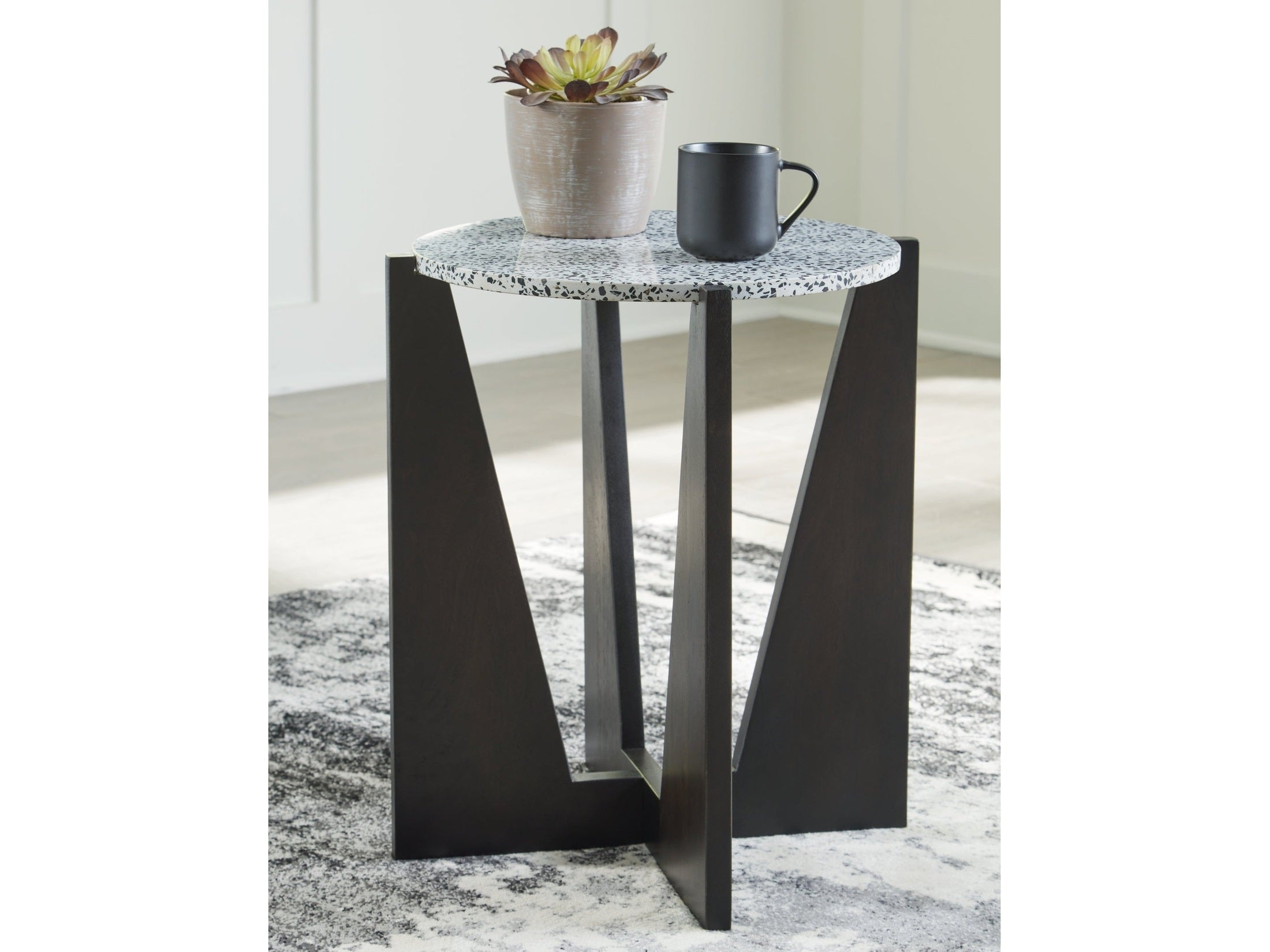 Tellrich Black/White Accent Table