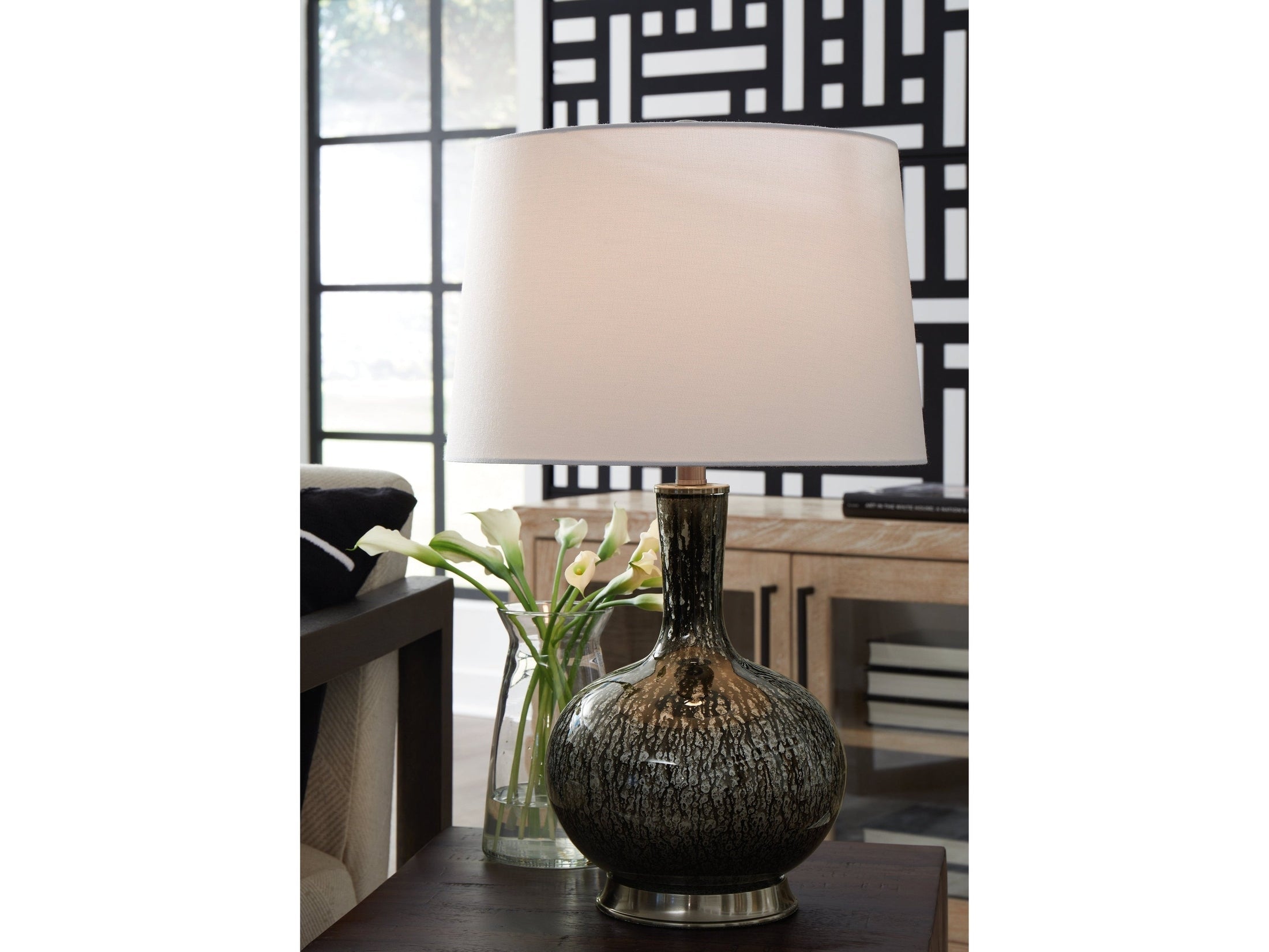 Tenslow Antique Black Table Lamp