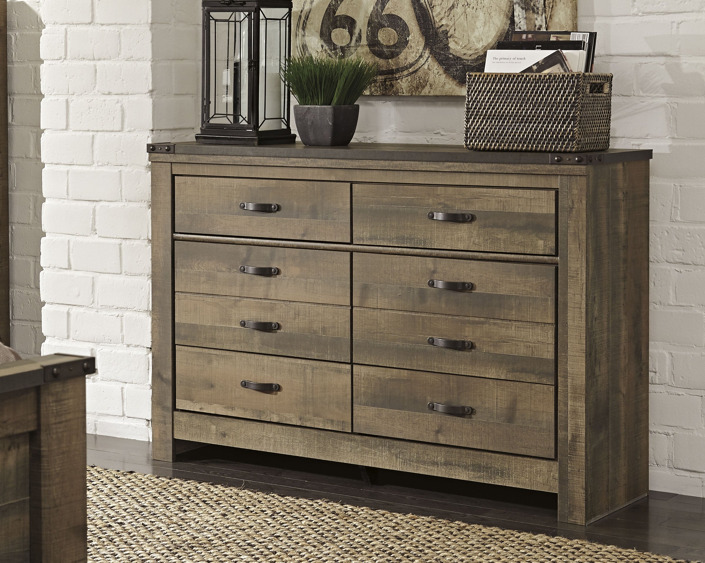 Trinell Full Panel Bedroom Set, Brown