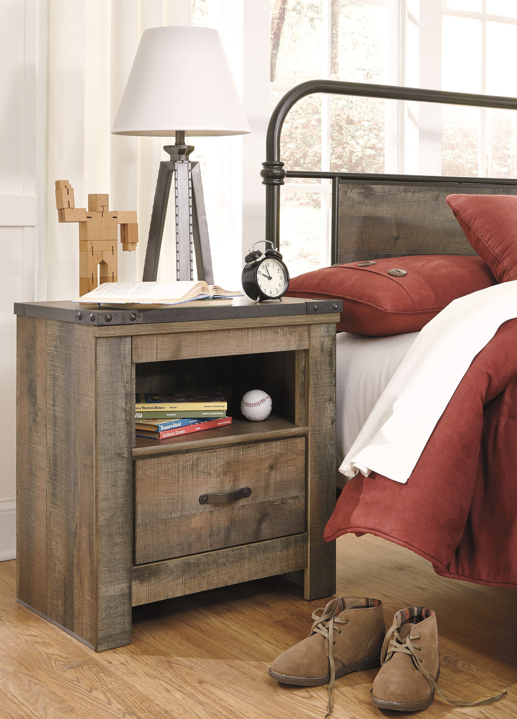 Trinell King/California King Panel Headboard, Dresser, Mirror and Nightstand, Brown