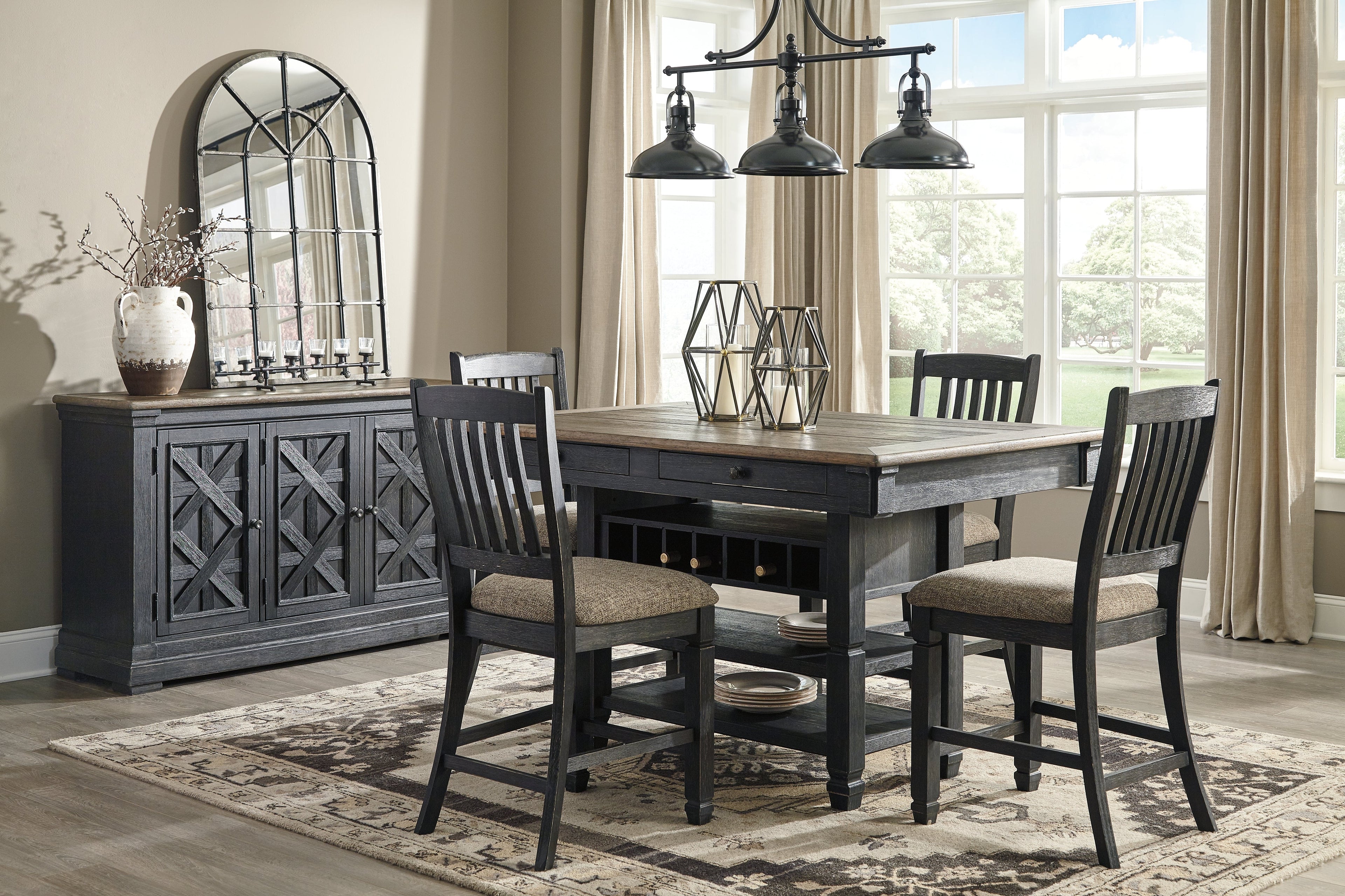 Tyler Creek Color: Black/Gray Dining Server