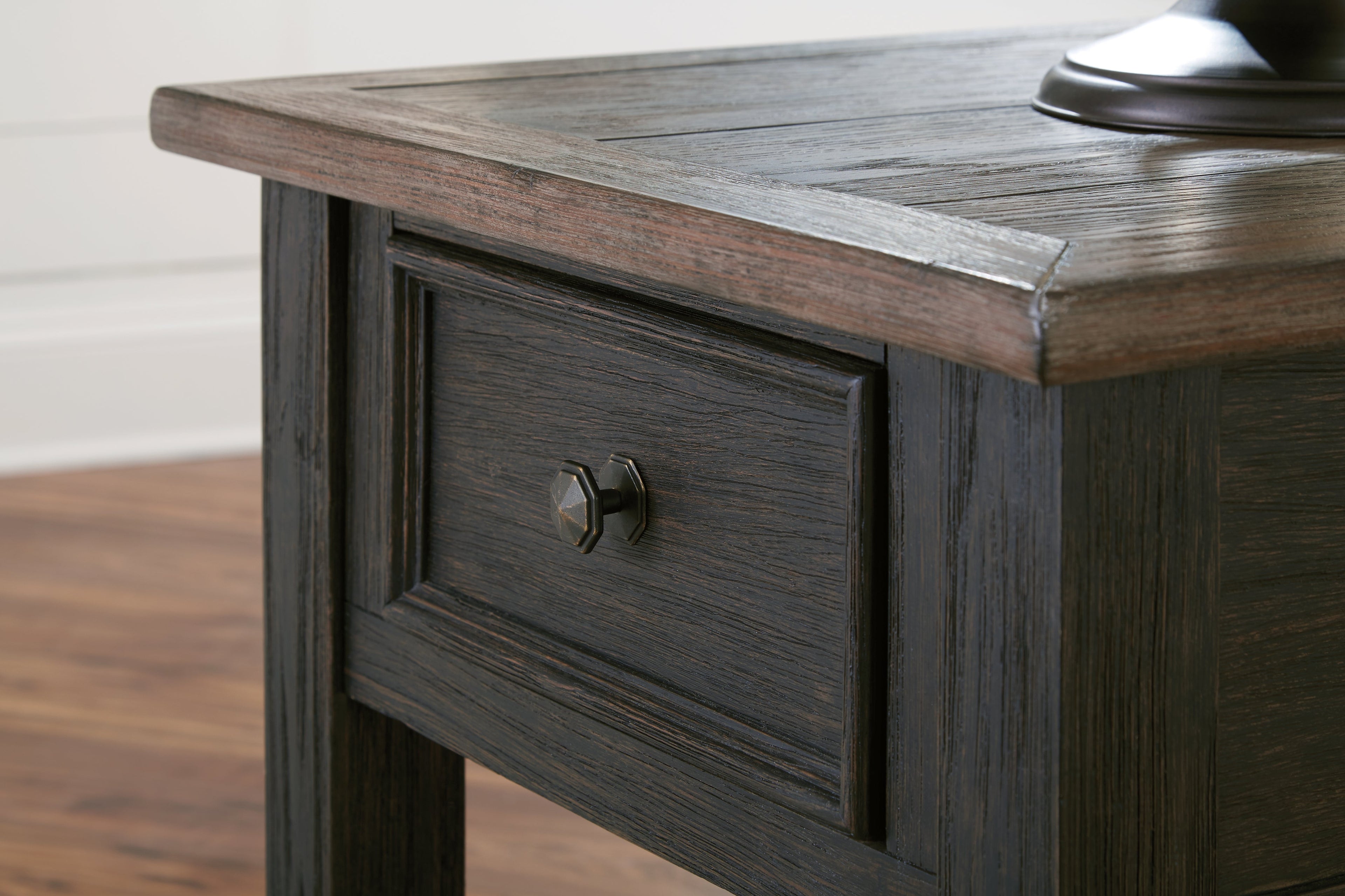 Tyler Creek Grayish /Black Coffee Table and 2 Chairside End Tables, Brown