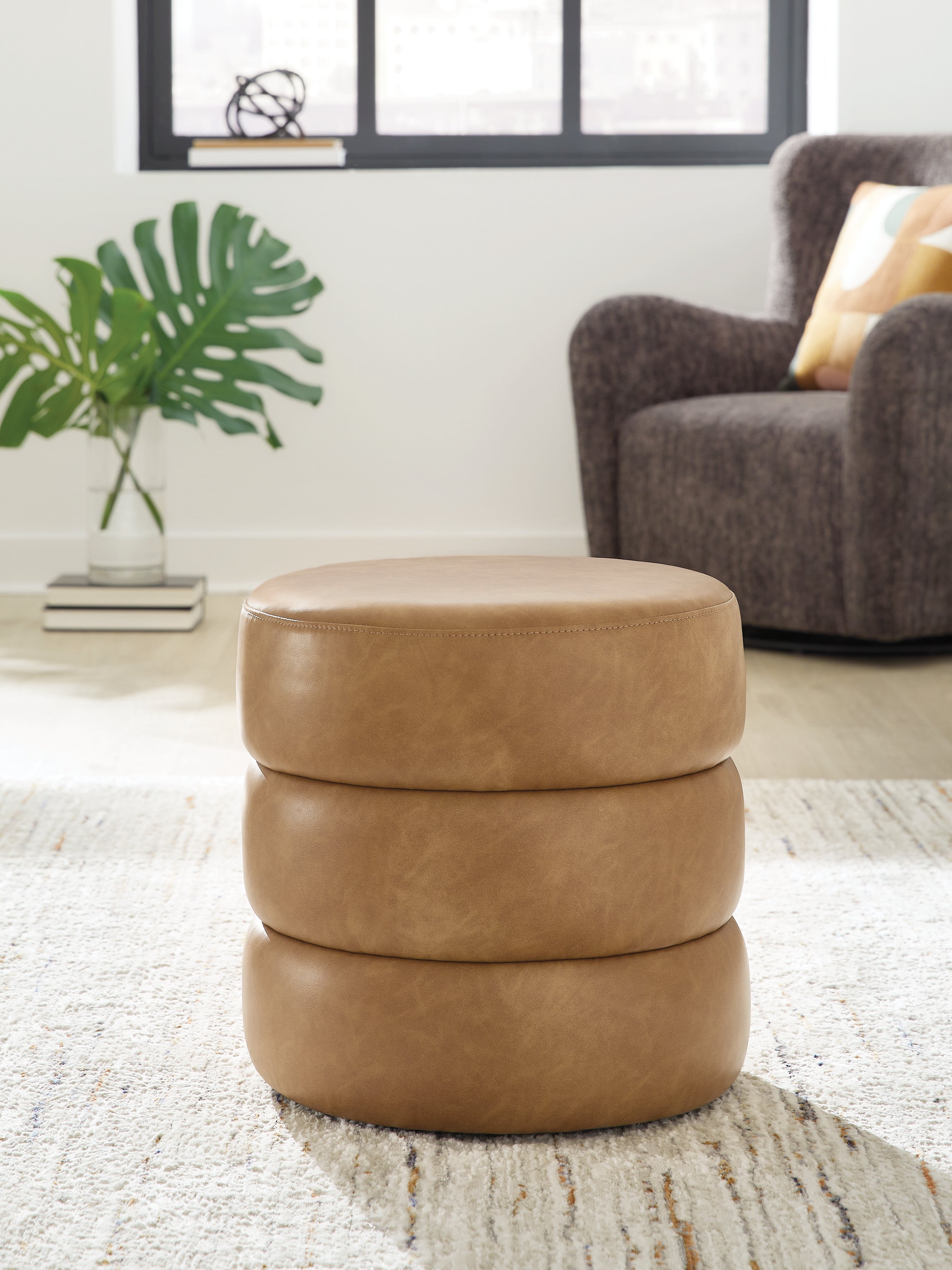 Ummi Caramel Swivel Accent Ottoman