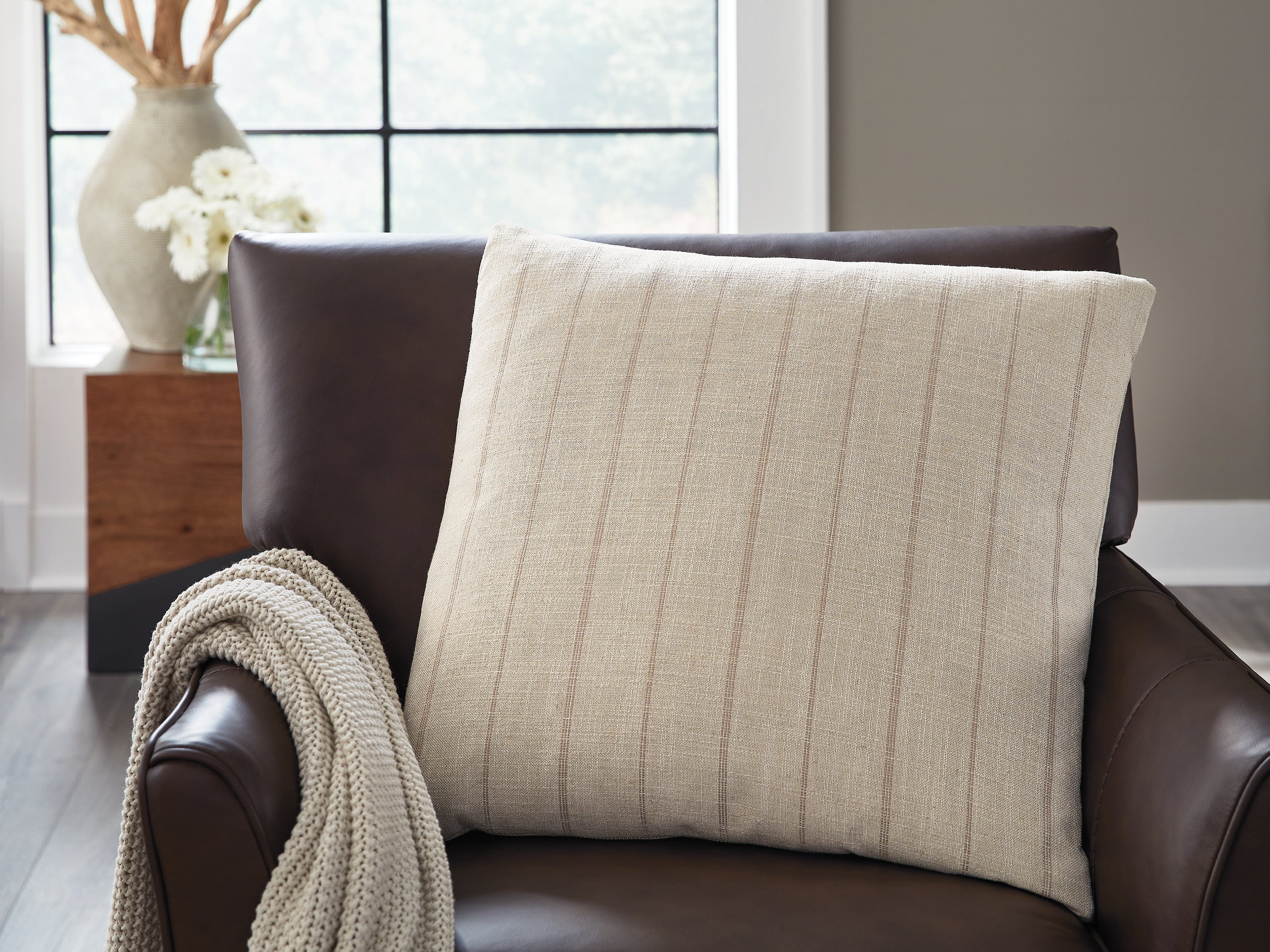 Valwick Beige/Brown Pillow (Set of 4)
