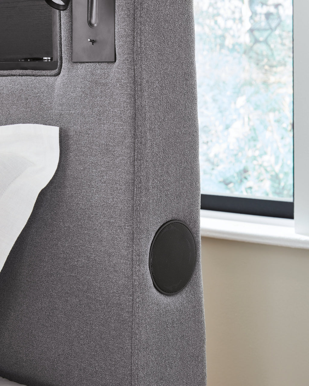 Verishaw Gray Full Upholstered Bed