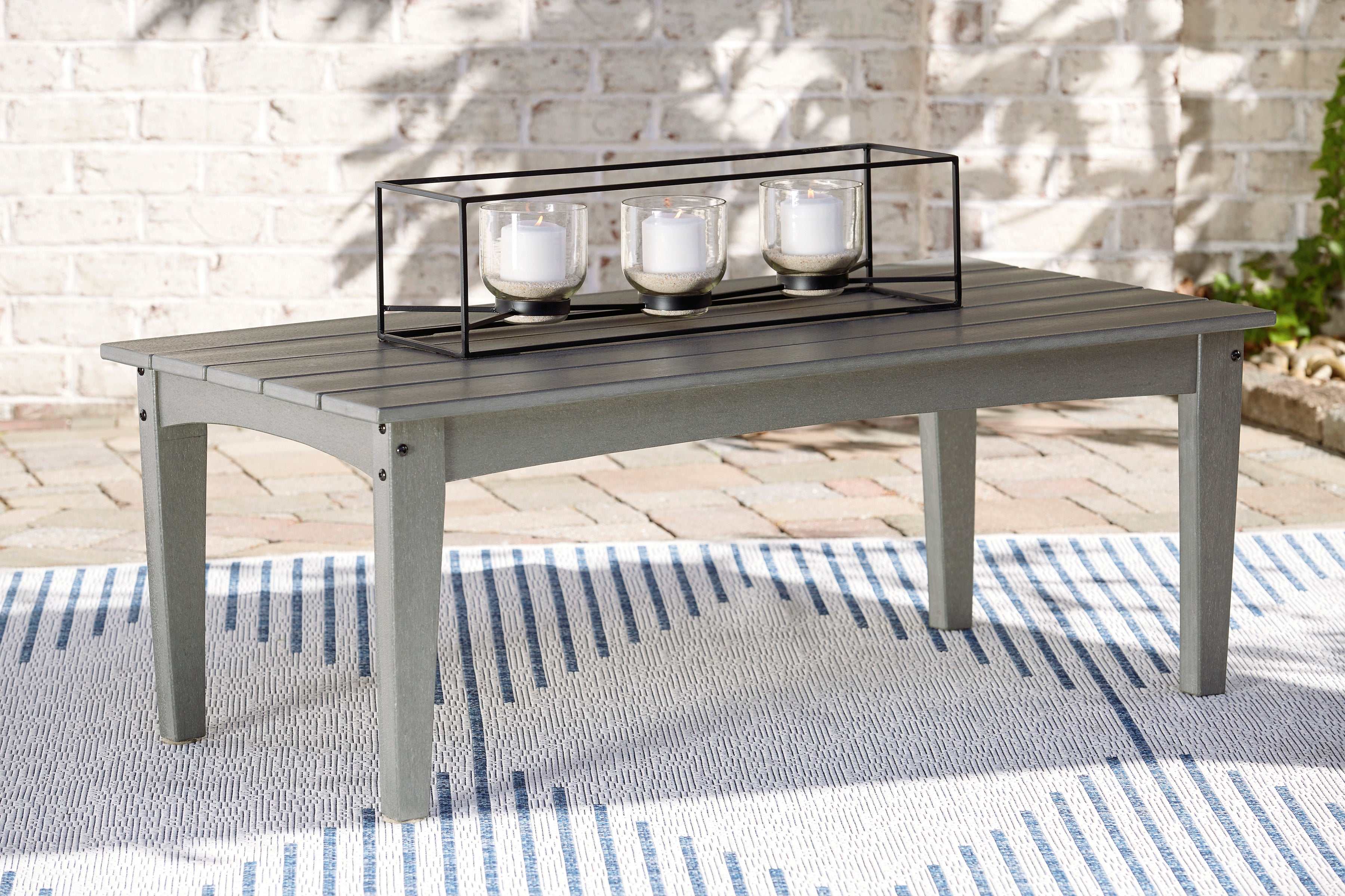 Visola Gray Outdoor Conversation Set w/ Loveseat Coffee Table / 4pc