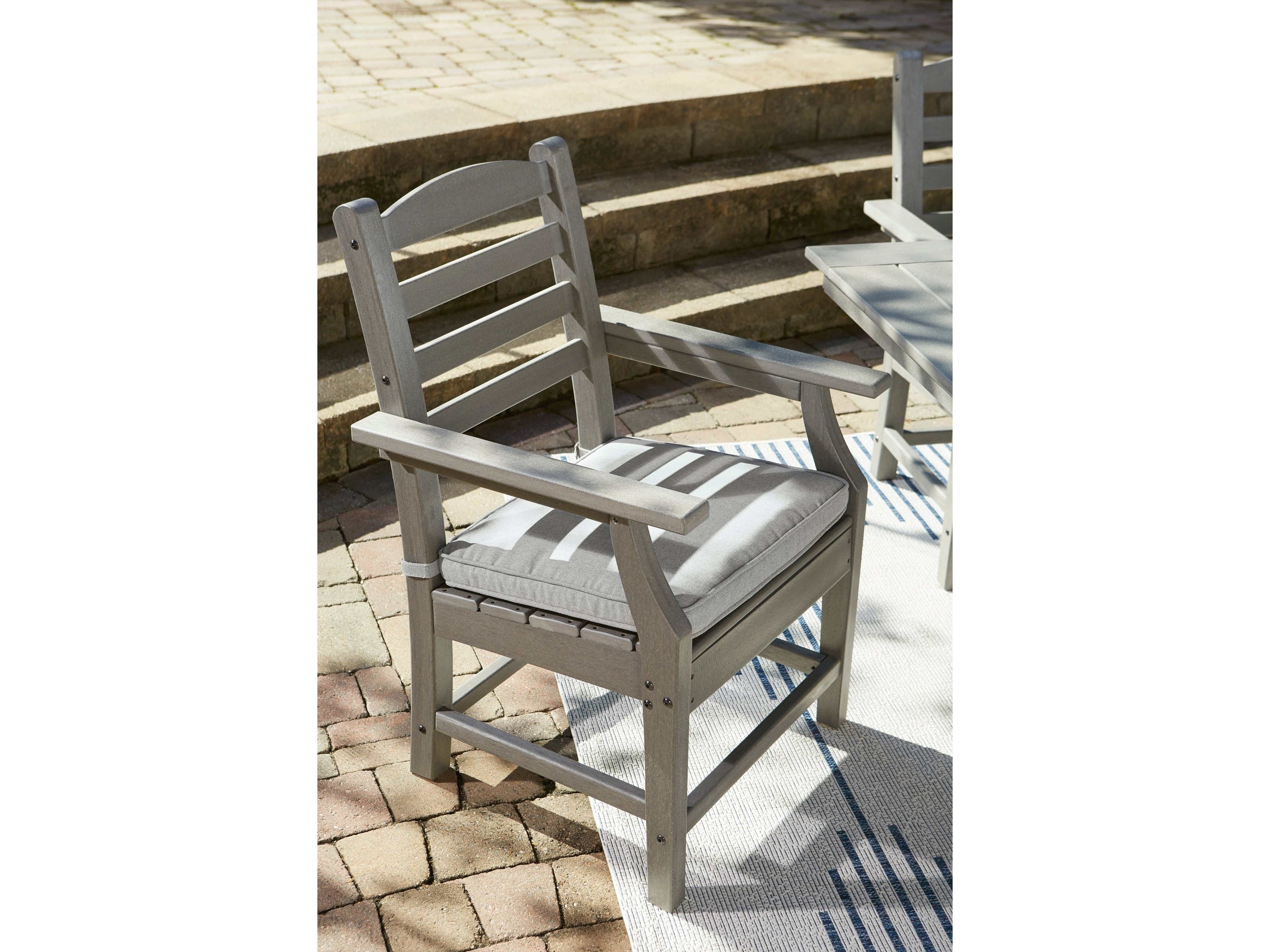 Visola Gray Outdoor Dining Set / 5pc