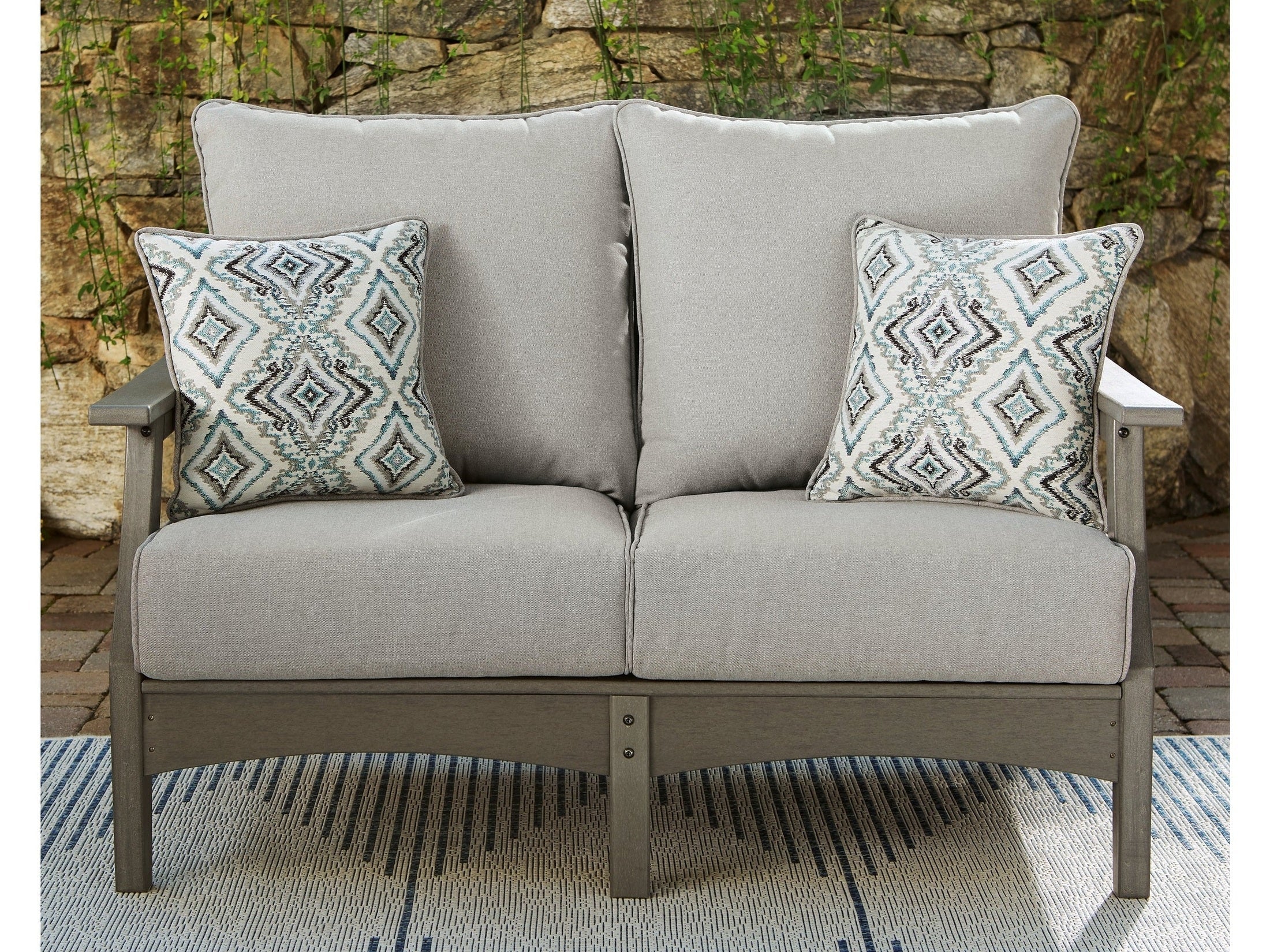 Visola Gray Outdoor Loveseat w/ Cushion