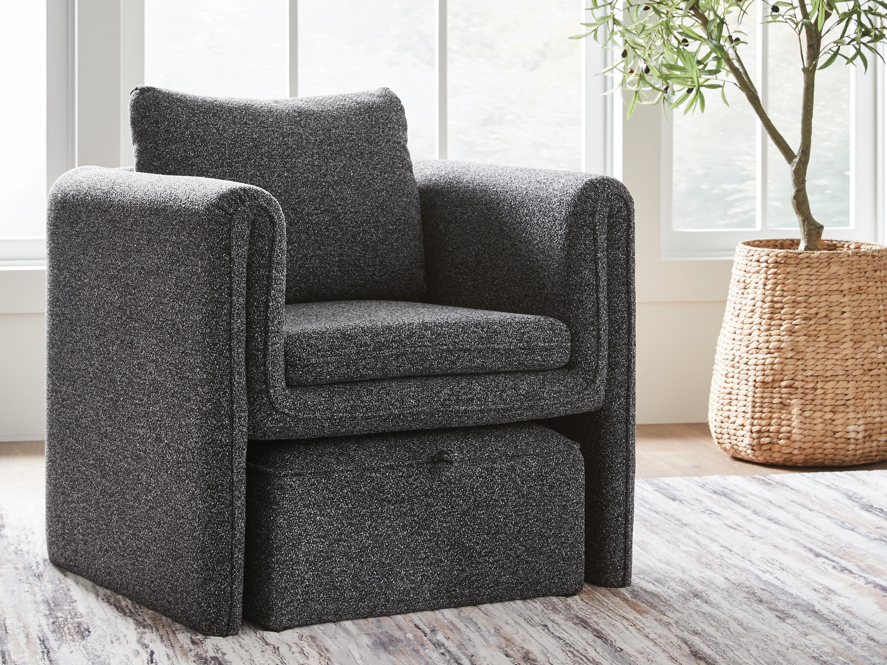 Vreni Charcoal/Black Accent Chair