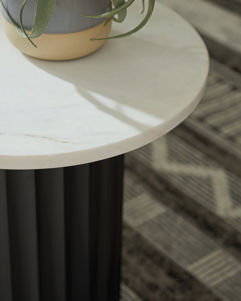 Wainstone Black/White Accent Table