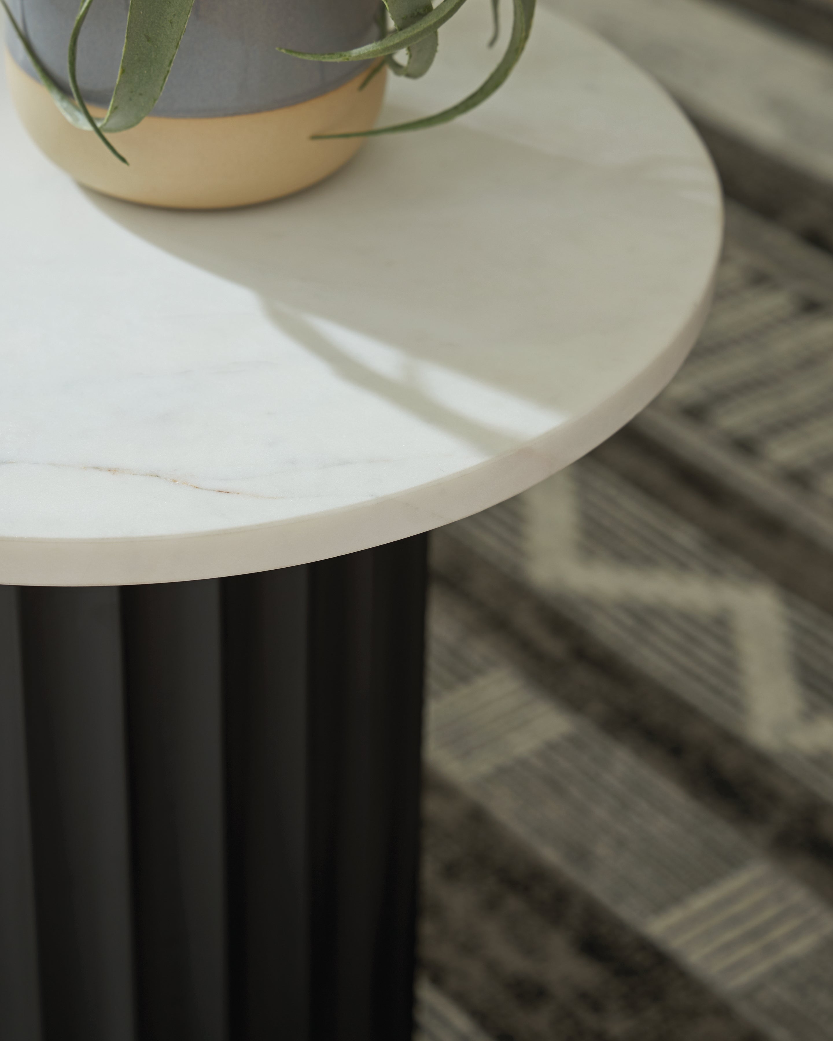 Wainstone Black/White Accent Table