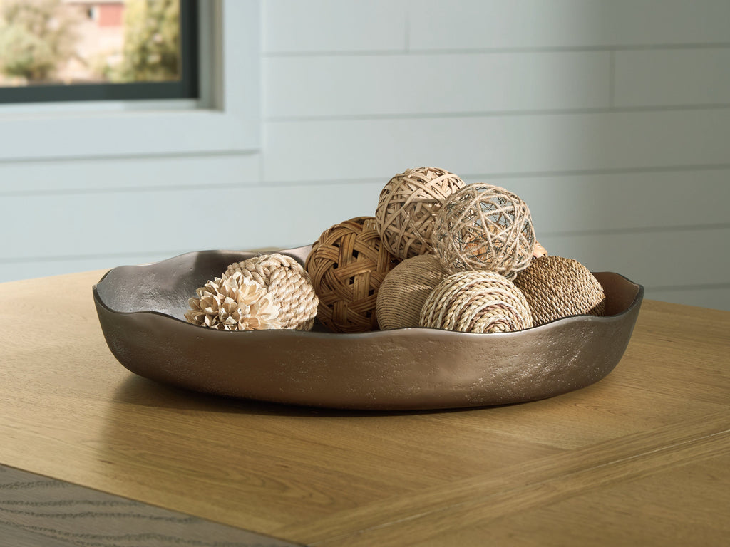 Wallmen Champagne Gold Tray