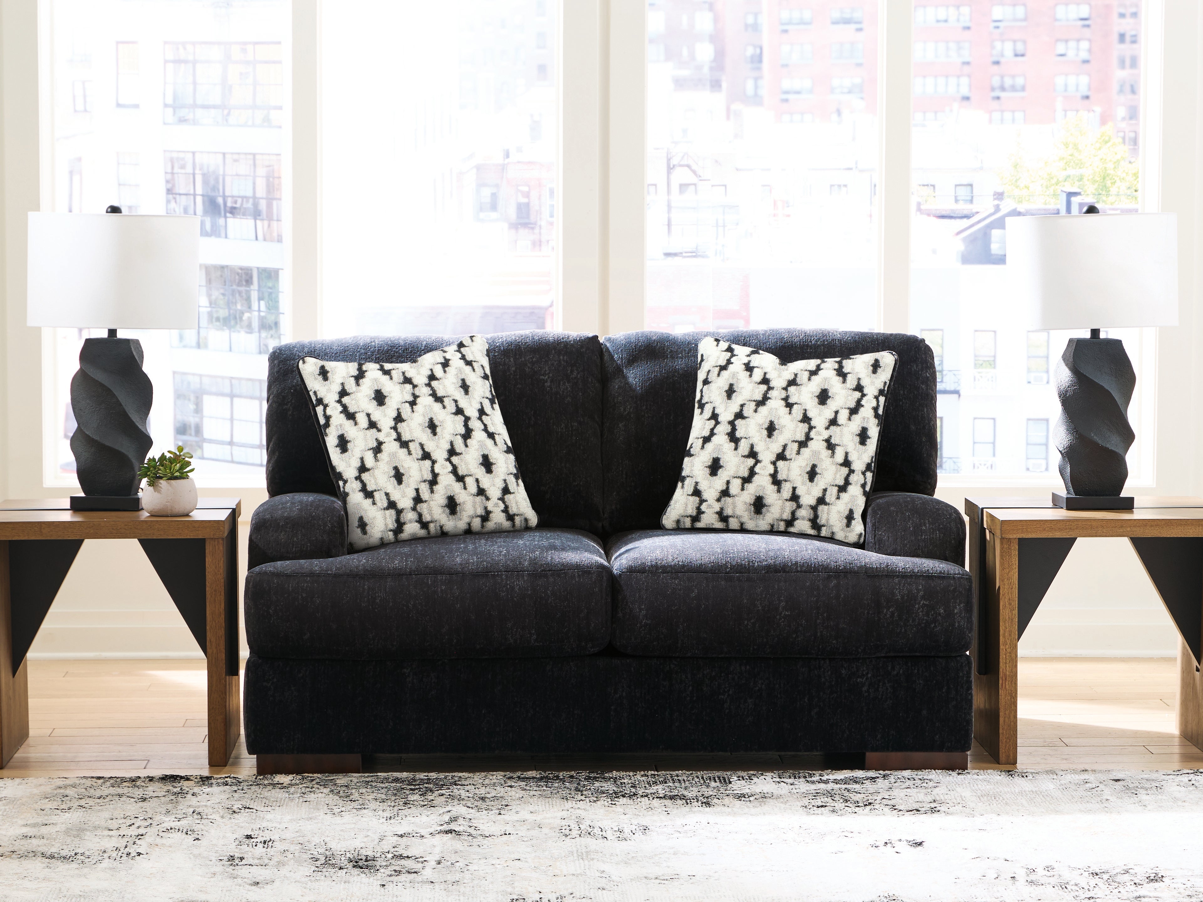 Whitmore Manor Black Pearl Loveseat