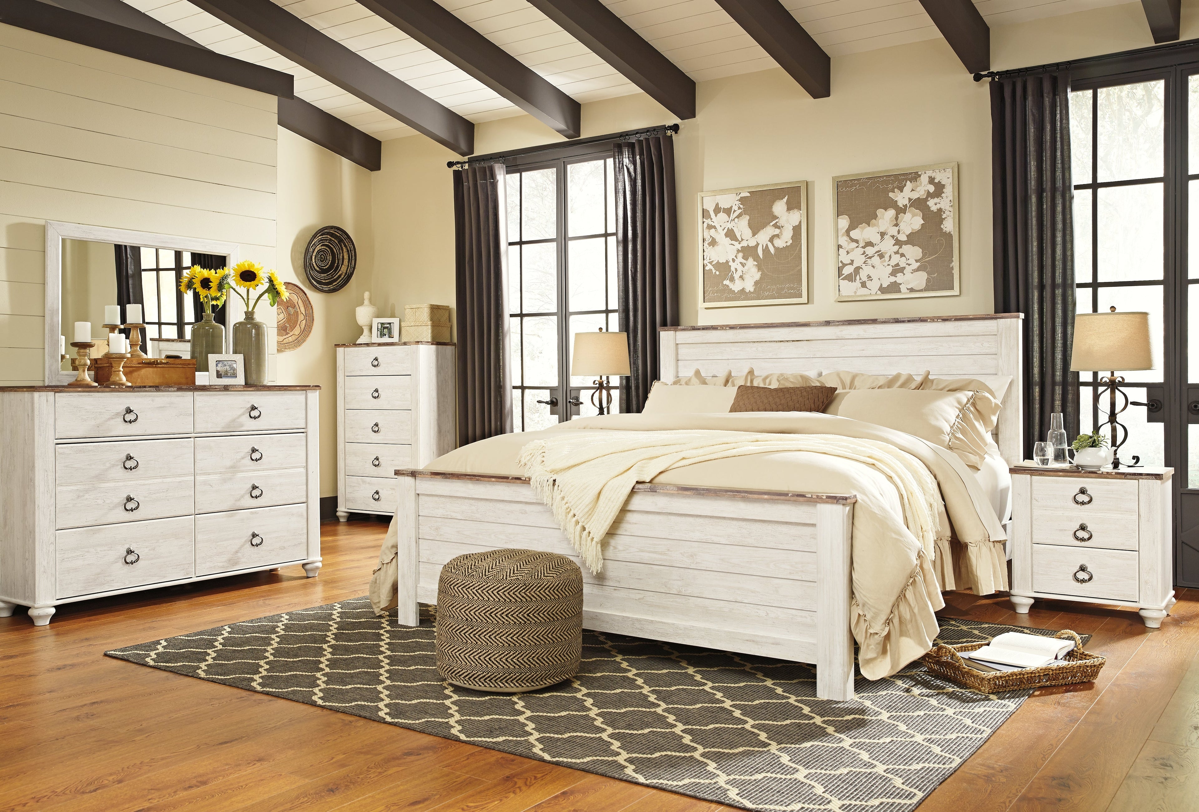 Willowton Whitewash California King Panel Bed