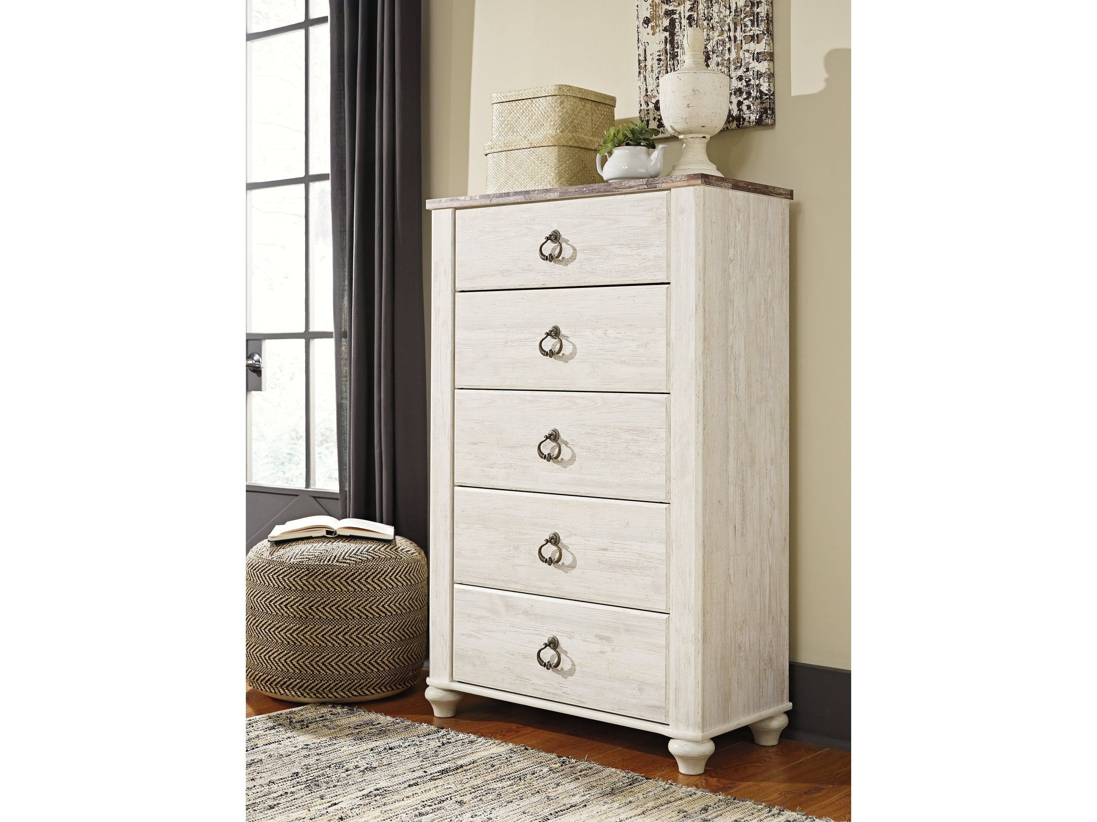 Willowton Whitewash Chest of Drawers