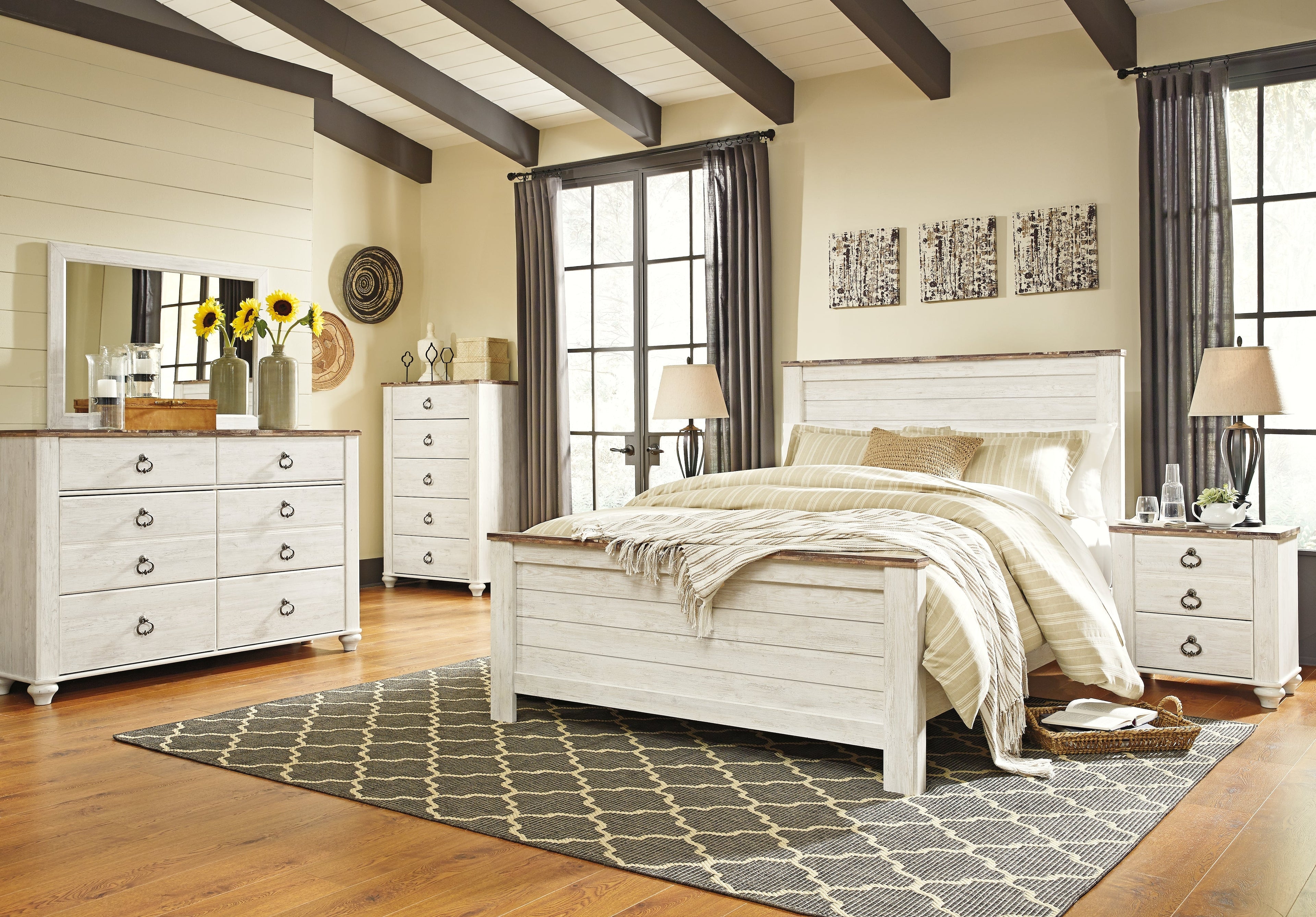 Willowton Whitewash Queen Panel Bed