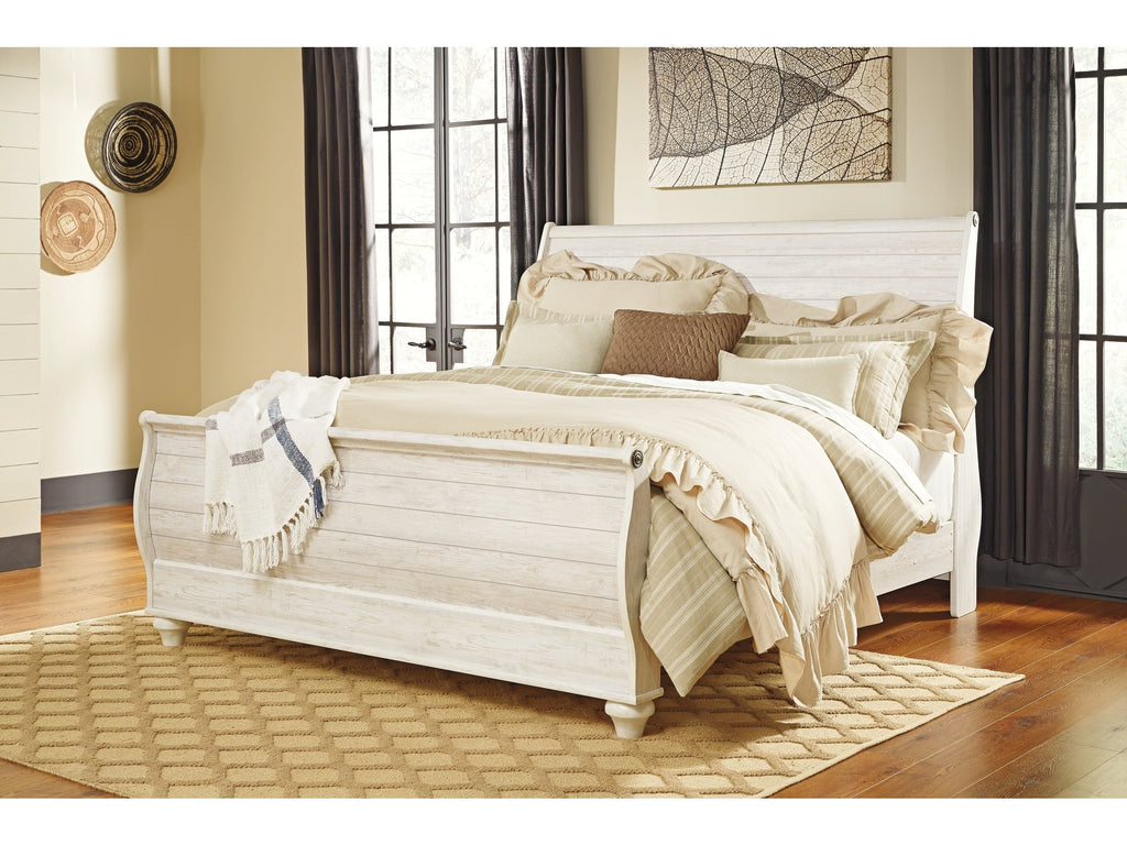 Willowton Whitewash Queen Sleigh Bed