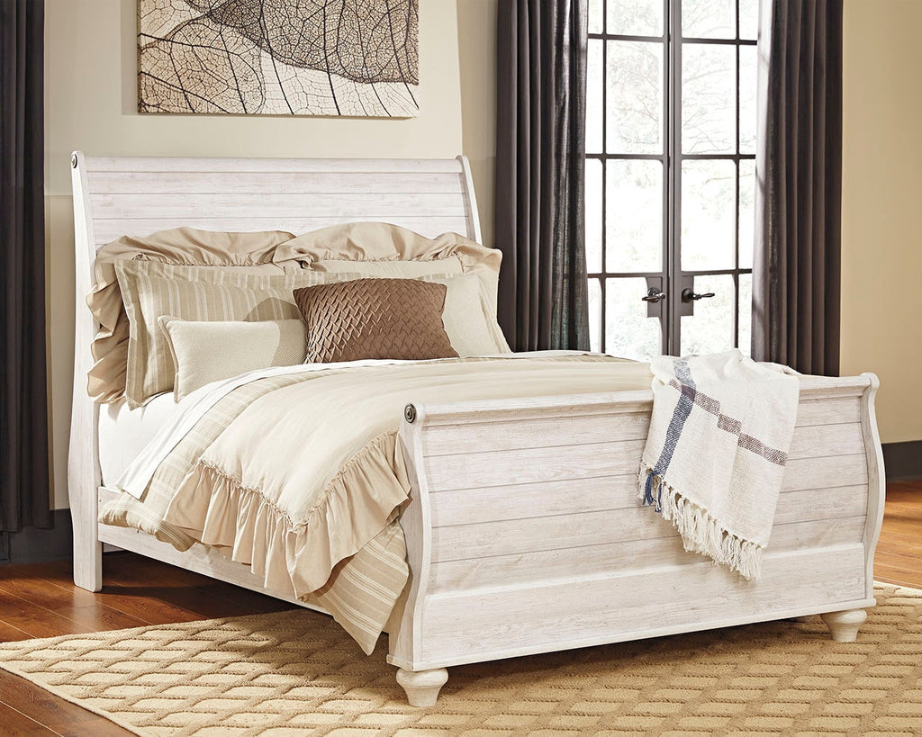Willowton Whitewash Queen Sleigh Bed