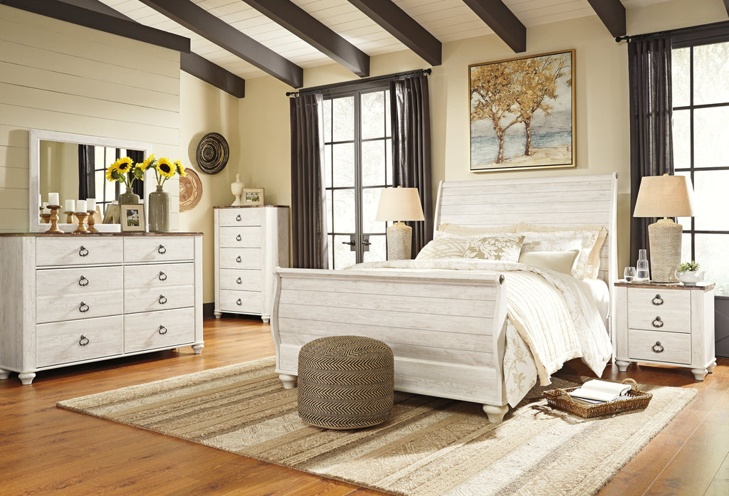Willowton Whitewash Queen Sleigh Bed